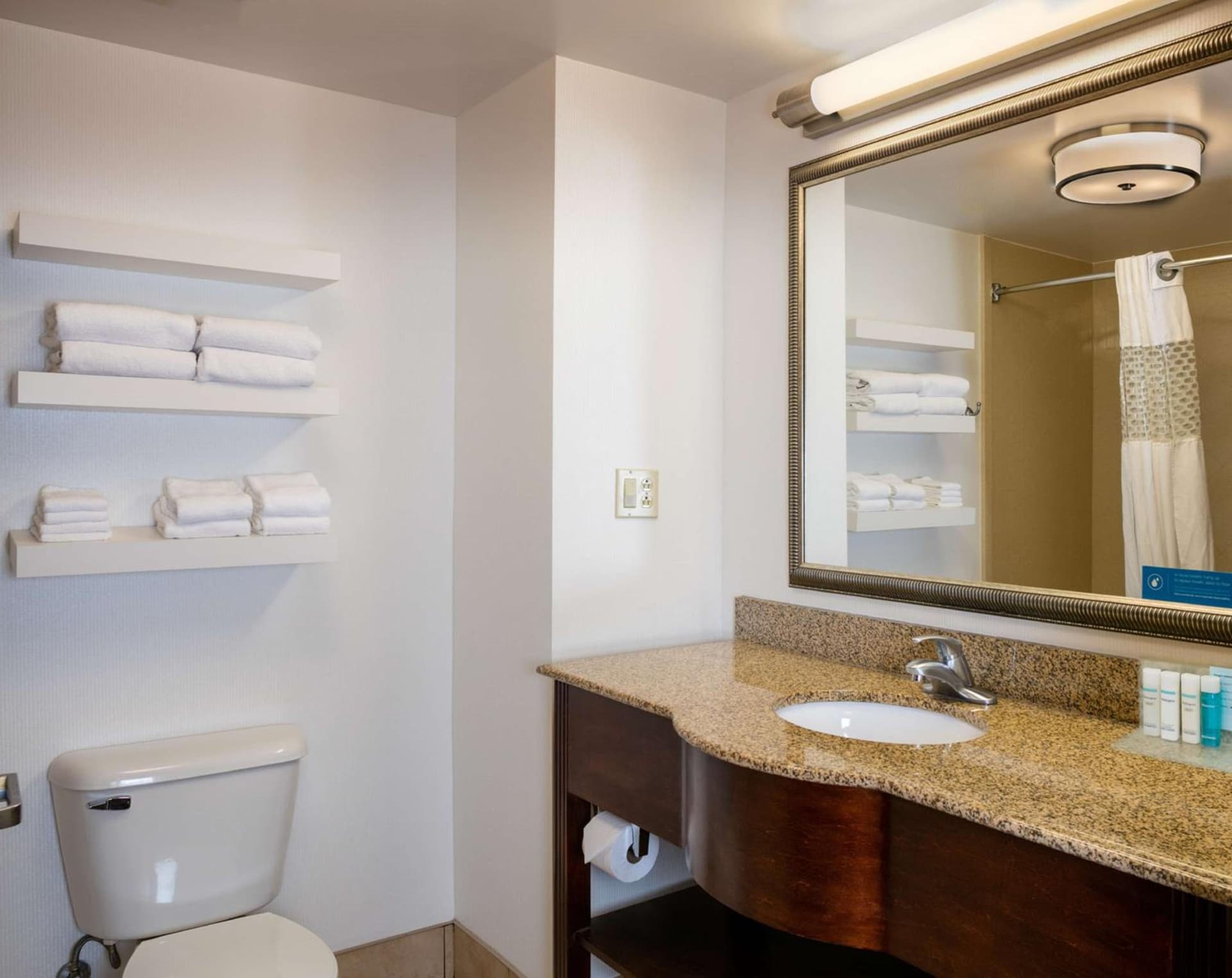 Hampton Inn & Suites Toledo-Perrysburg interior in Rossford, OH — gallery photo 2