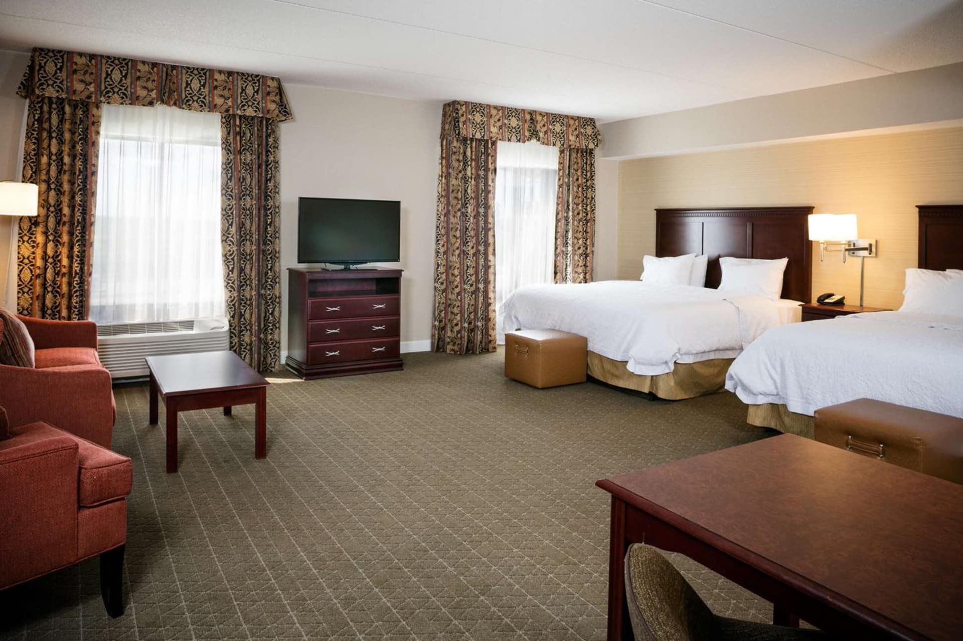 Hampton Inn & Suites Toledo-Perrysburg gallery photo in Rossford, OH — image 30