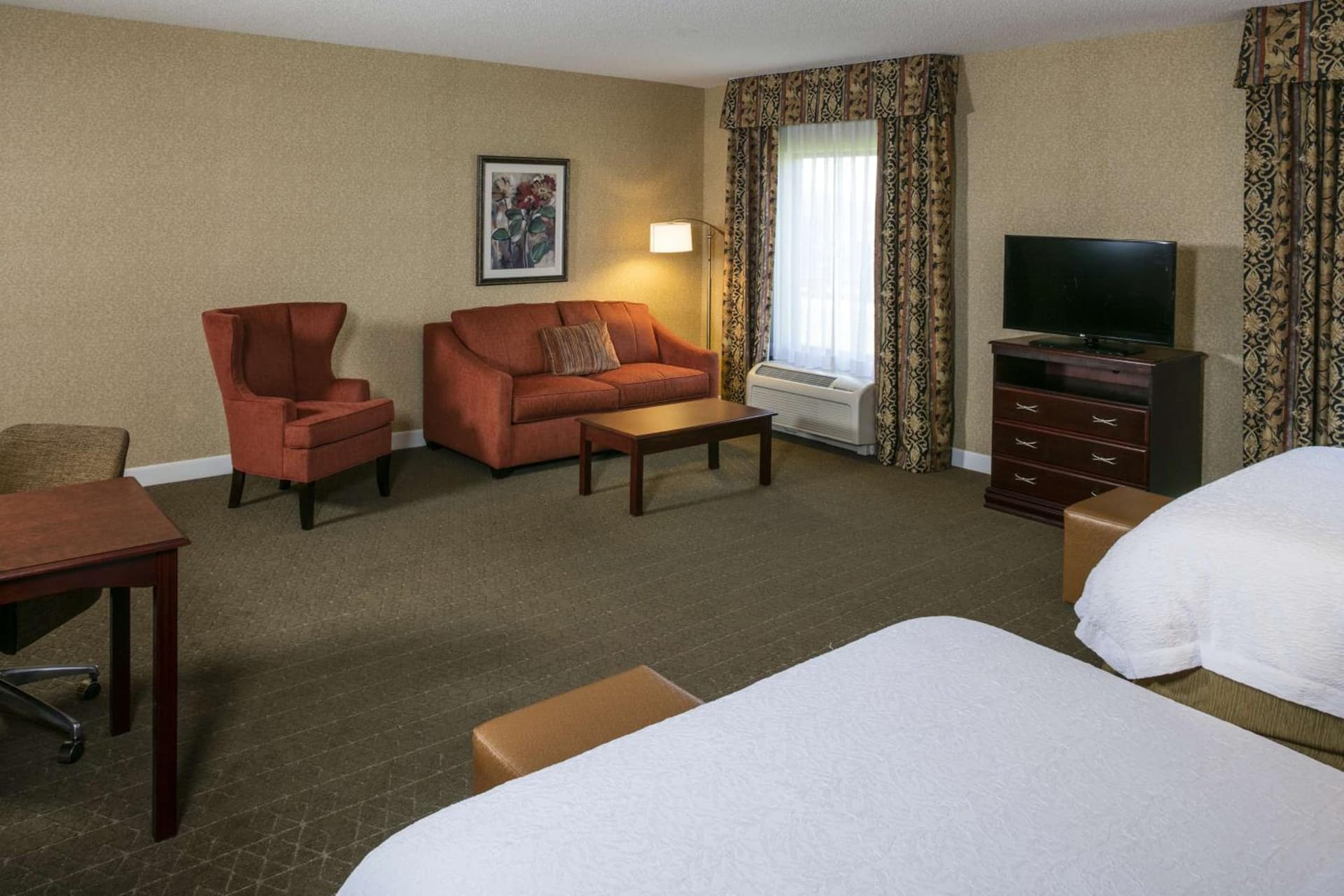 Hampton Inn & Suites Toledo-Perrysburg gallery photo in Rossford, OH — image 4
