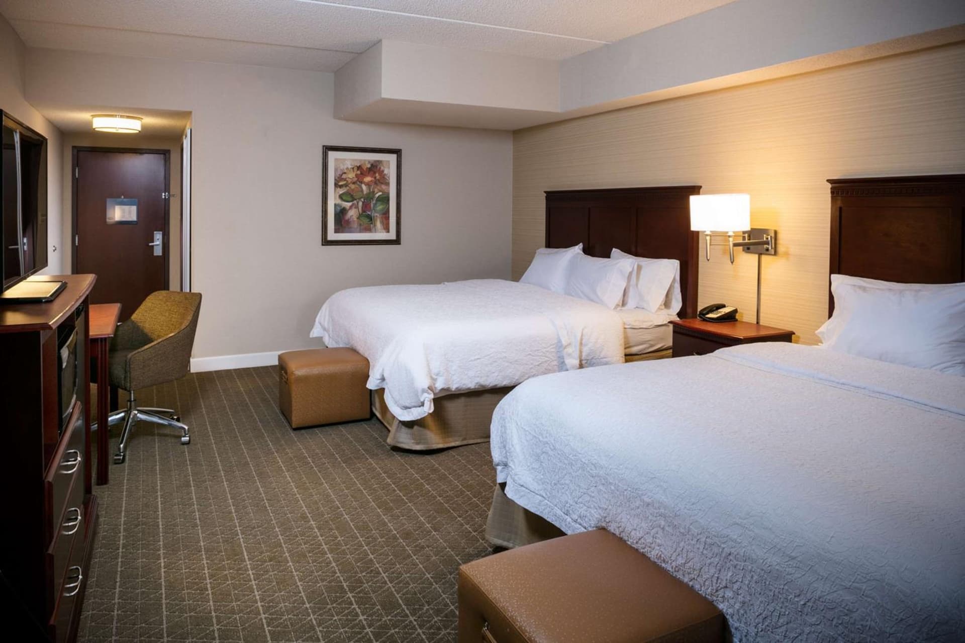 Hampton Inn & Suites Toledo-Perrysburg gallery photo in Rossford, OH — image 32