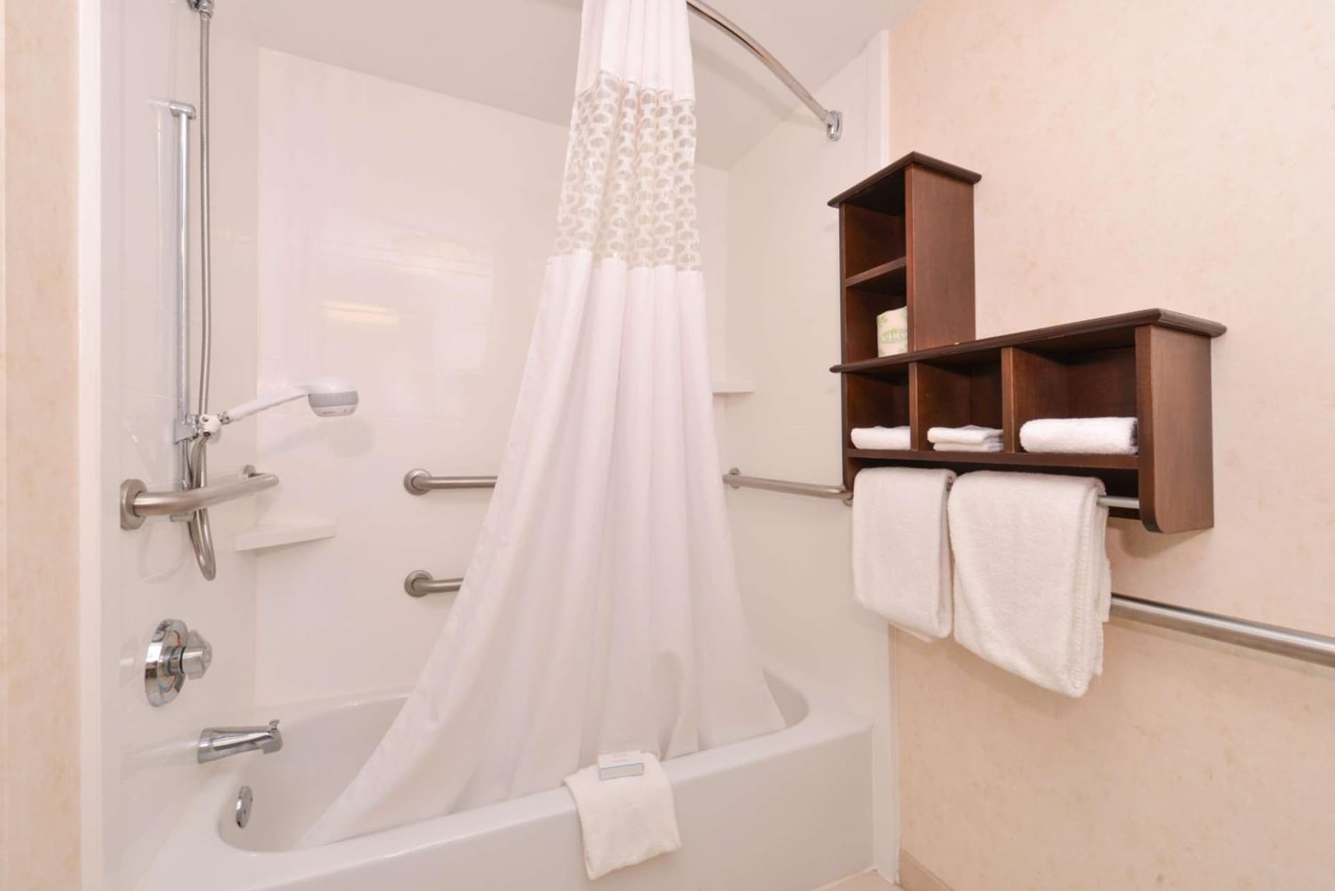Hampton Inn & Suites Pueblo-Southgate gallery photo in Pueblo, CO — image 54