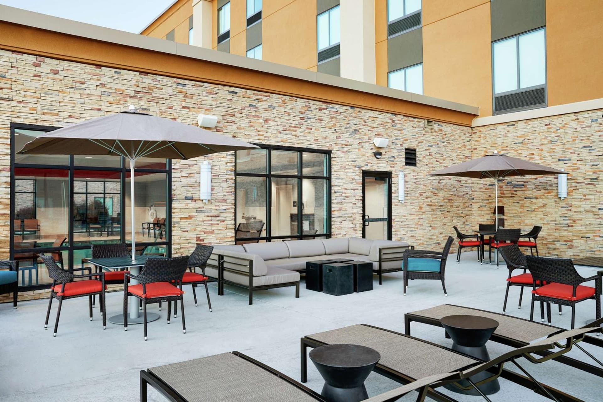 Hampton Inn & Suites Chicago/Waukegan property views in Waukegan, IL — gallery photo 3