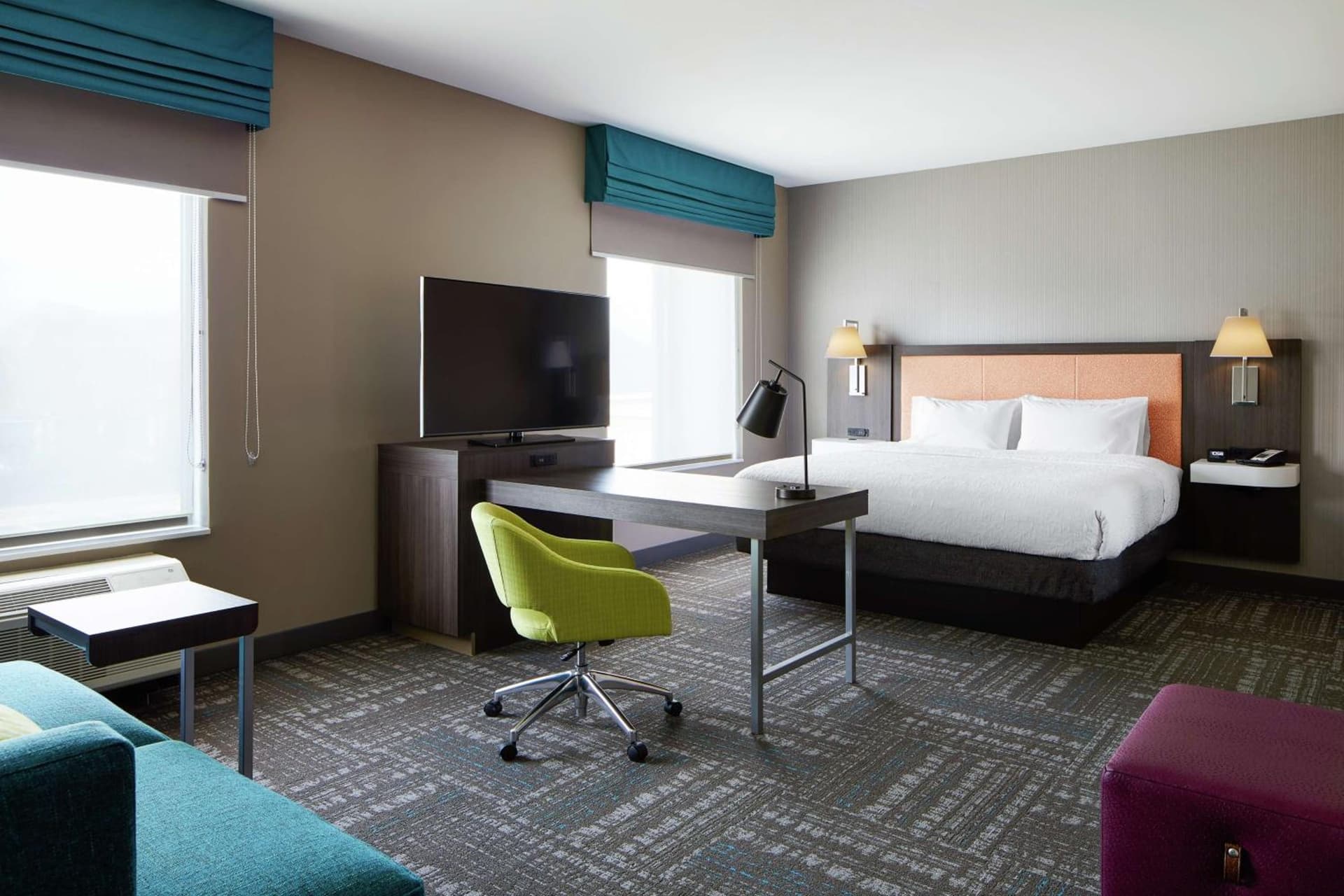 Hampton Inn & Suites Chicago/Waukegan gallery photo in Waukegan, IL — image 21