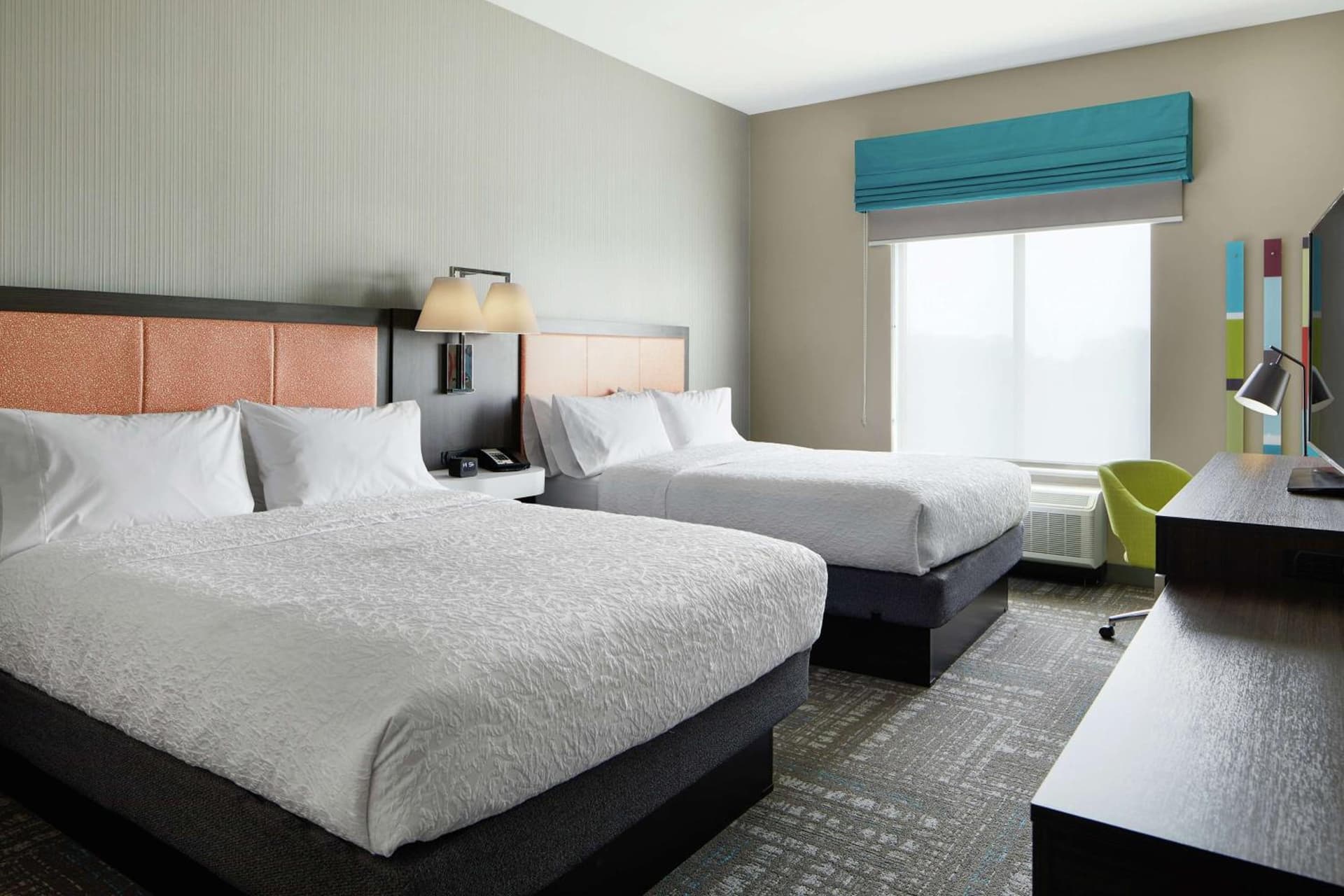 Hampton Inn & Suites Chicago/Waukegan gallery photo in Waukegan, IL — image 10
