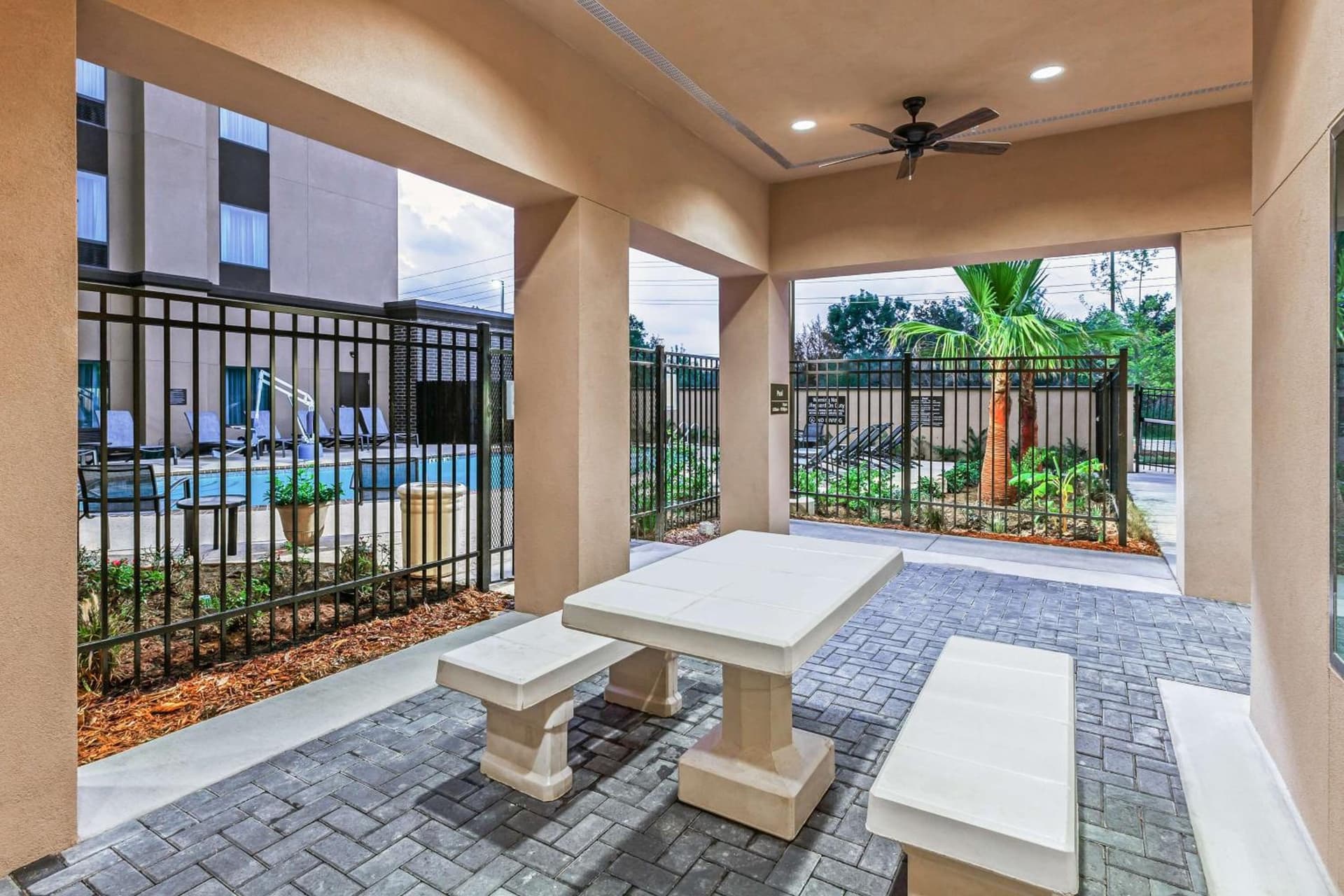 Hampton Inn & Suites Houston I-10 West Park Row, Tx property views in Katy, TX — gallery photo 3