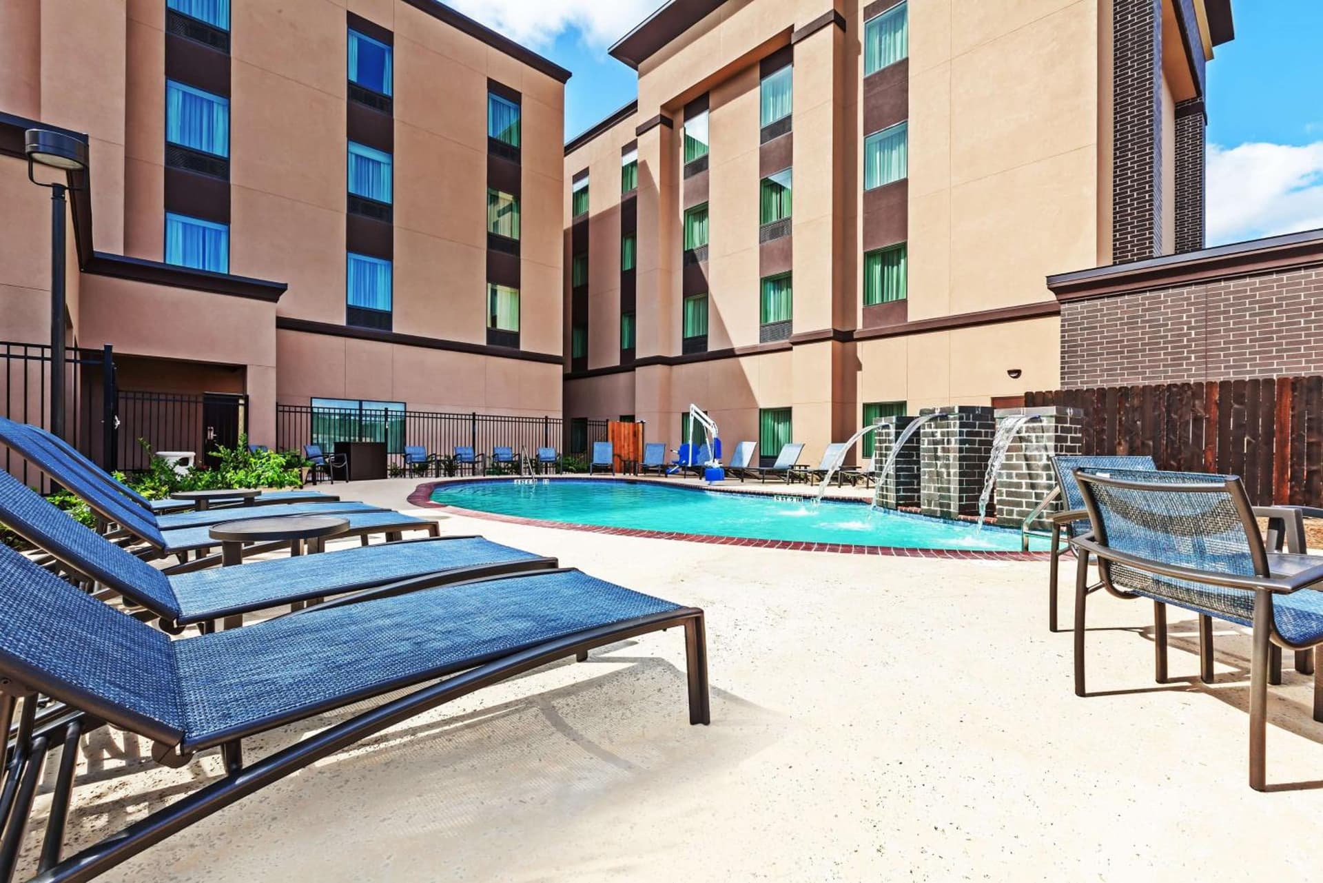 Hampton Inn & Suites Houston I-10 West Park Row, Tx gallery photo in Katy, TX — image 14