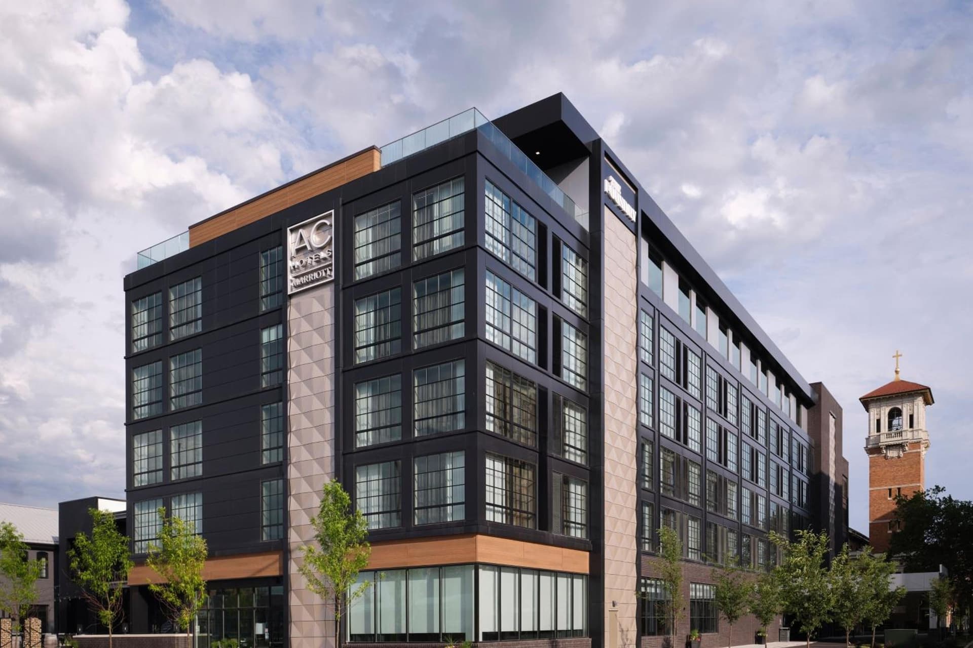 AC Hotel by Marriott Dayton gallery photo in Dayton, OH — image 6