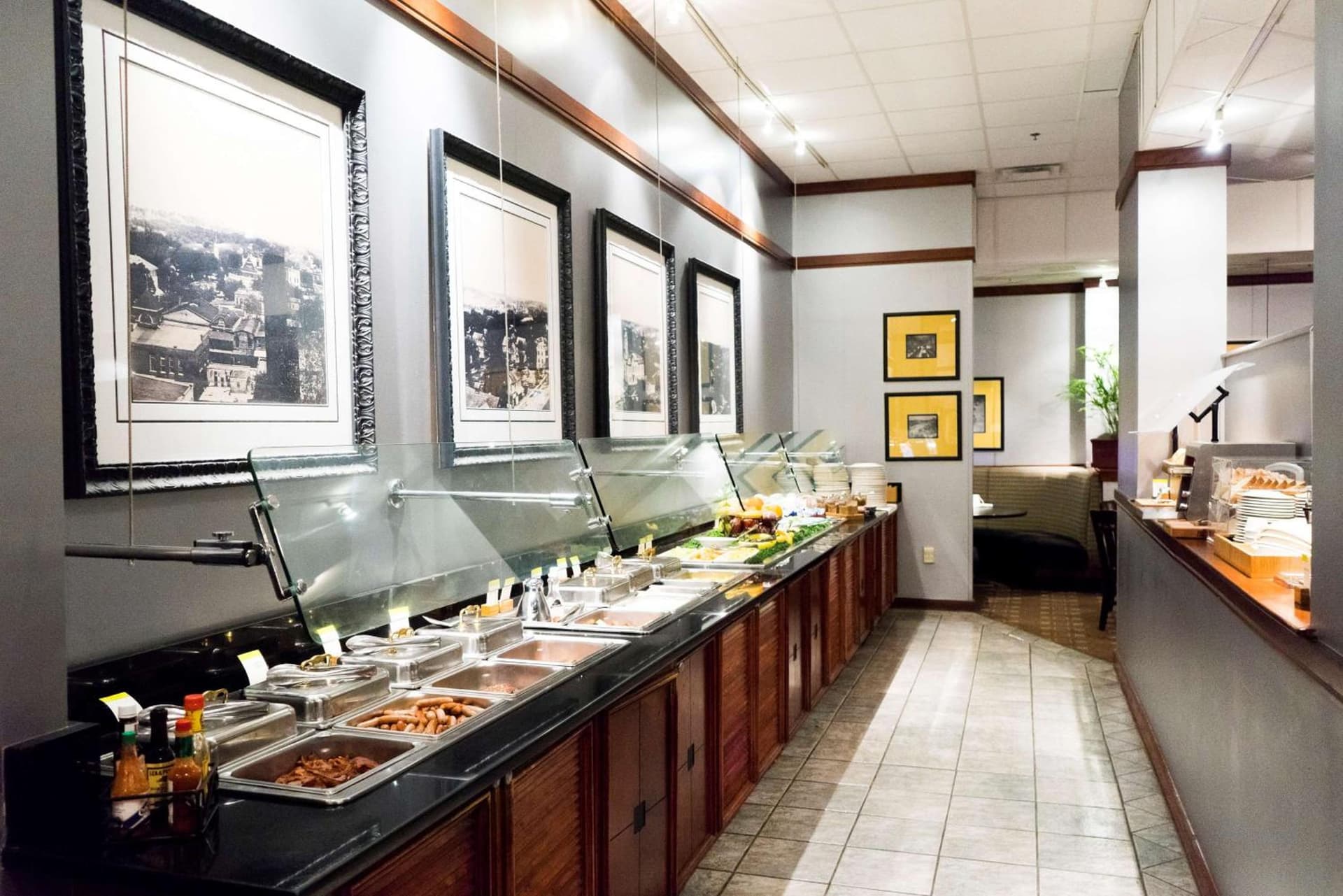 DoubleTree by Hilton Hotel Tallahassee gallery photo in Tallahassee, FL — image 12