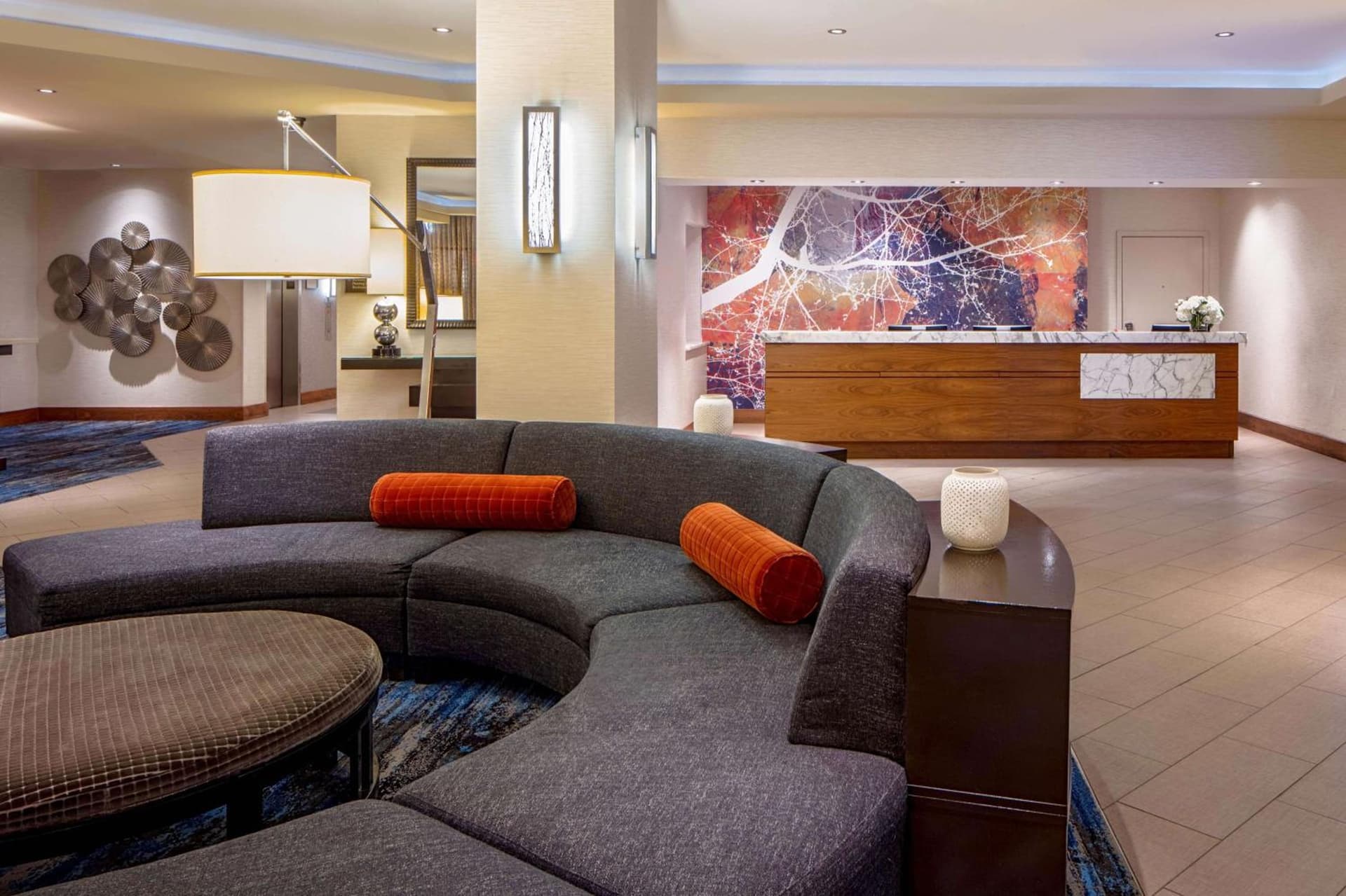 DoubleTree Suites by Hilton Minneapolis Downtown gallery photo in Minneapolis, MN — image 29