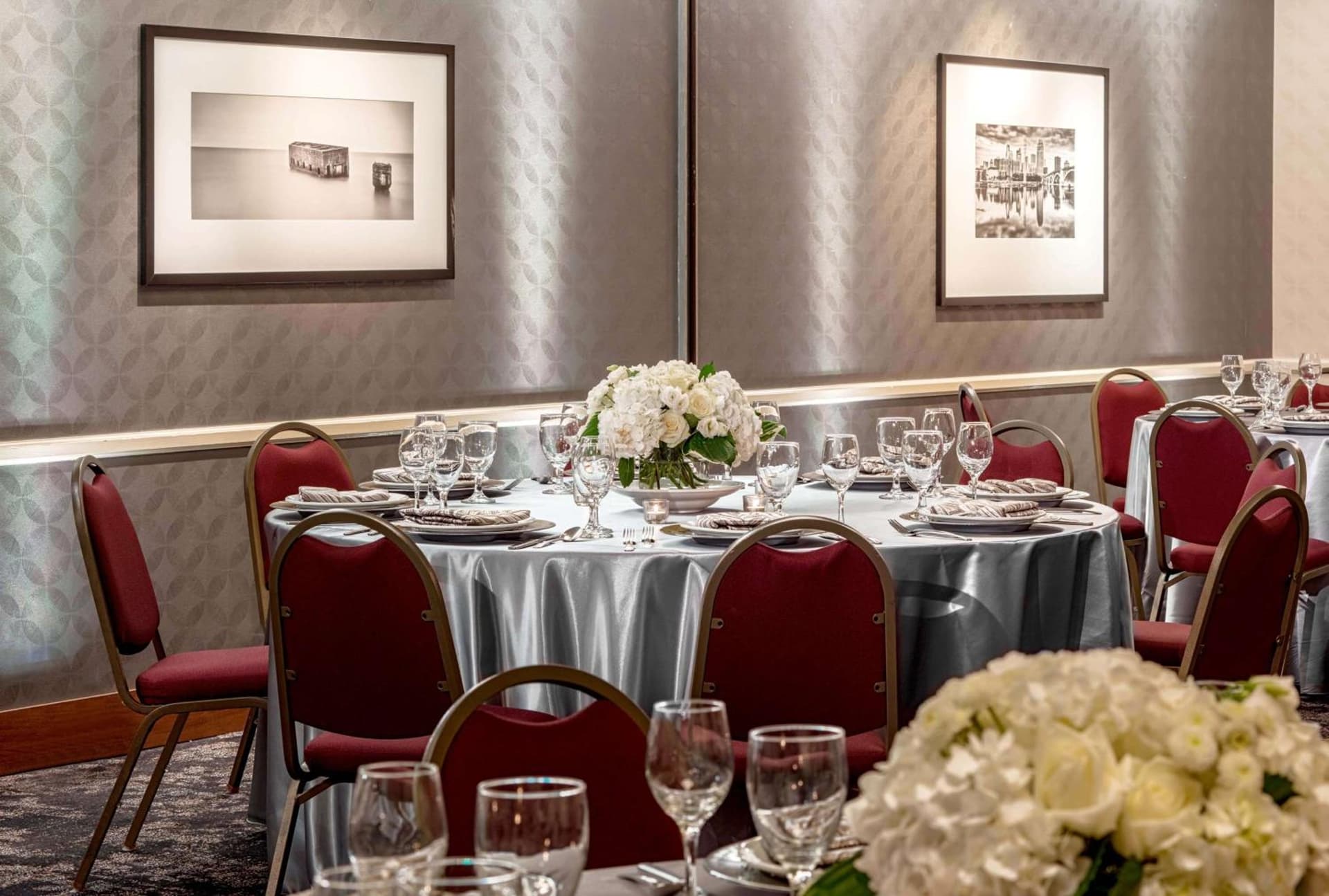 DoubleTree Suites by Hilton Minneapolis Downtown gallery photo in Minneapolis, MN — image 13