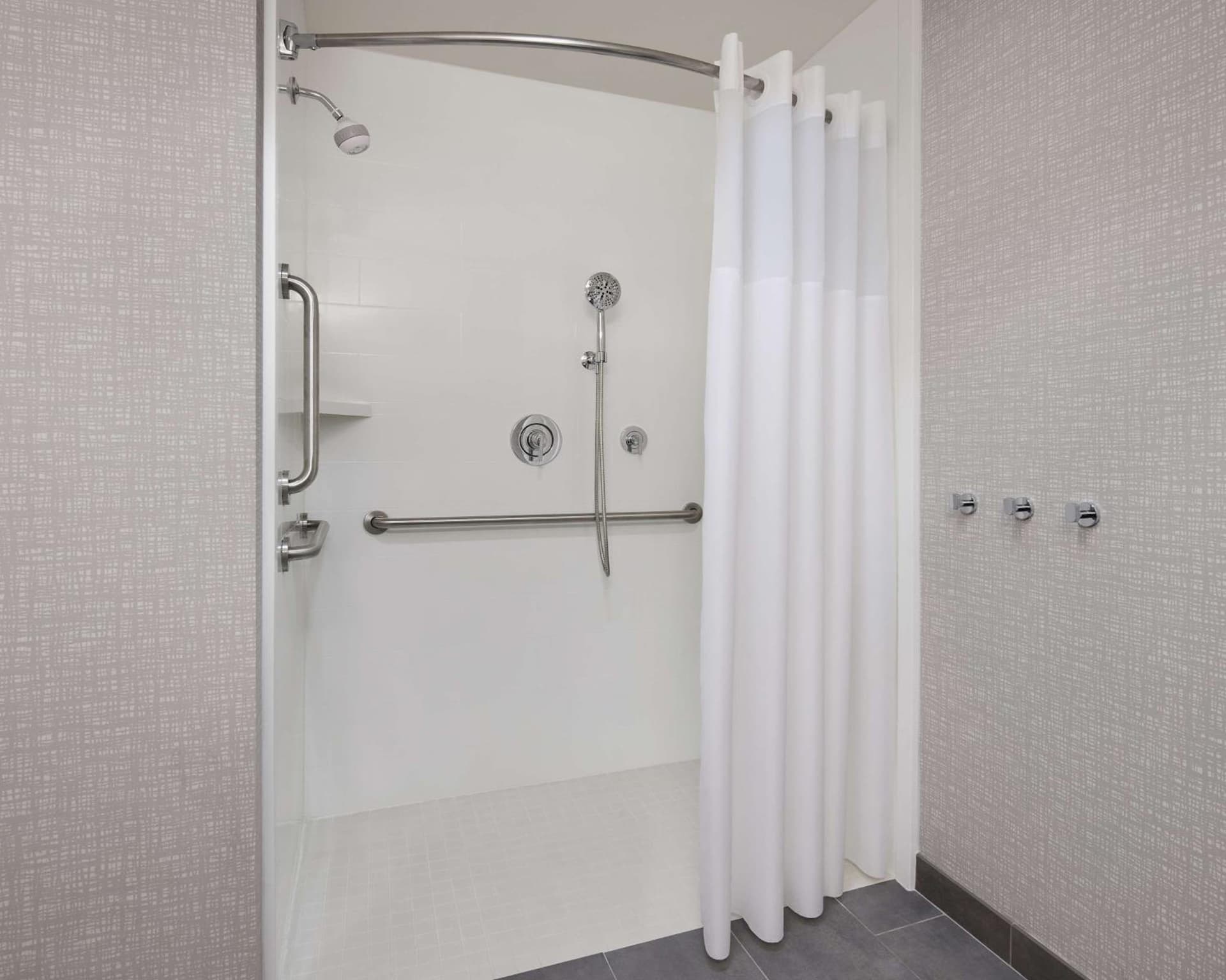 Hampton Inn & Suites West Haven gallery photo in West Haven, CT — image 6