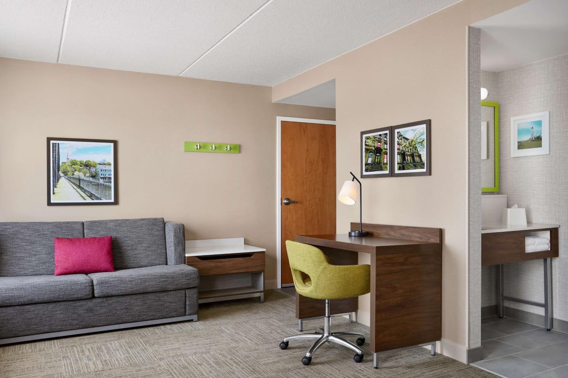 Hampton Inn & Suites West Haven gallery photo in West Haven, CT — image 10