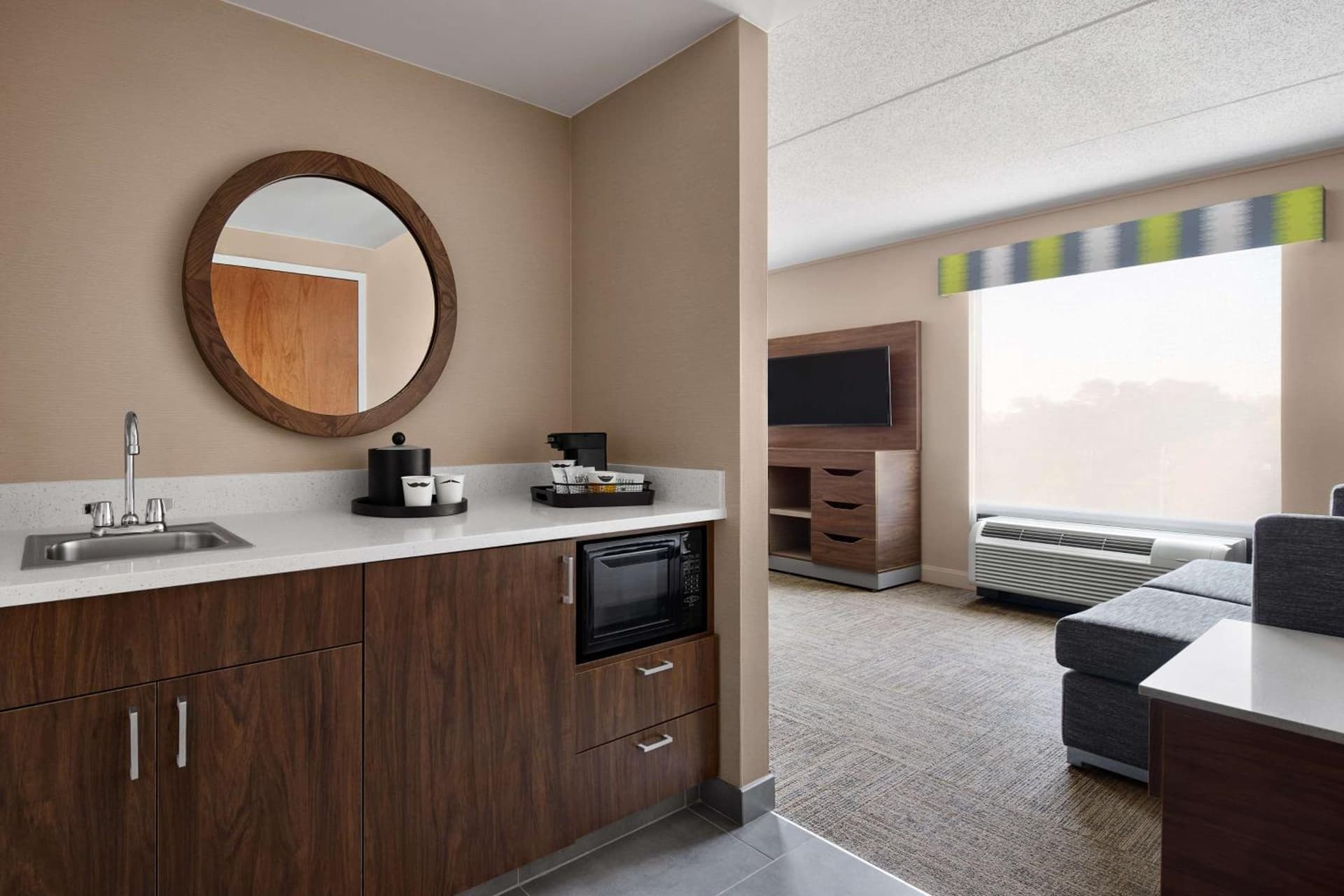 Hampton Inn & Suites West Haven gallery photo in West Haven, CT — image 17