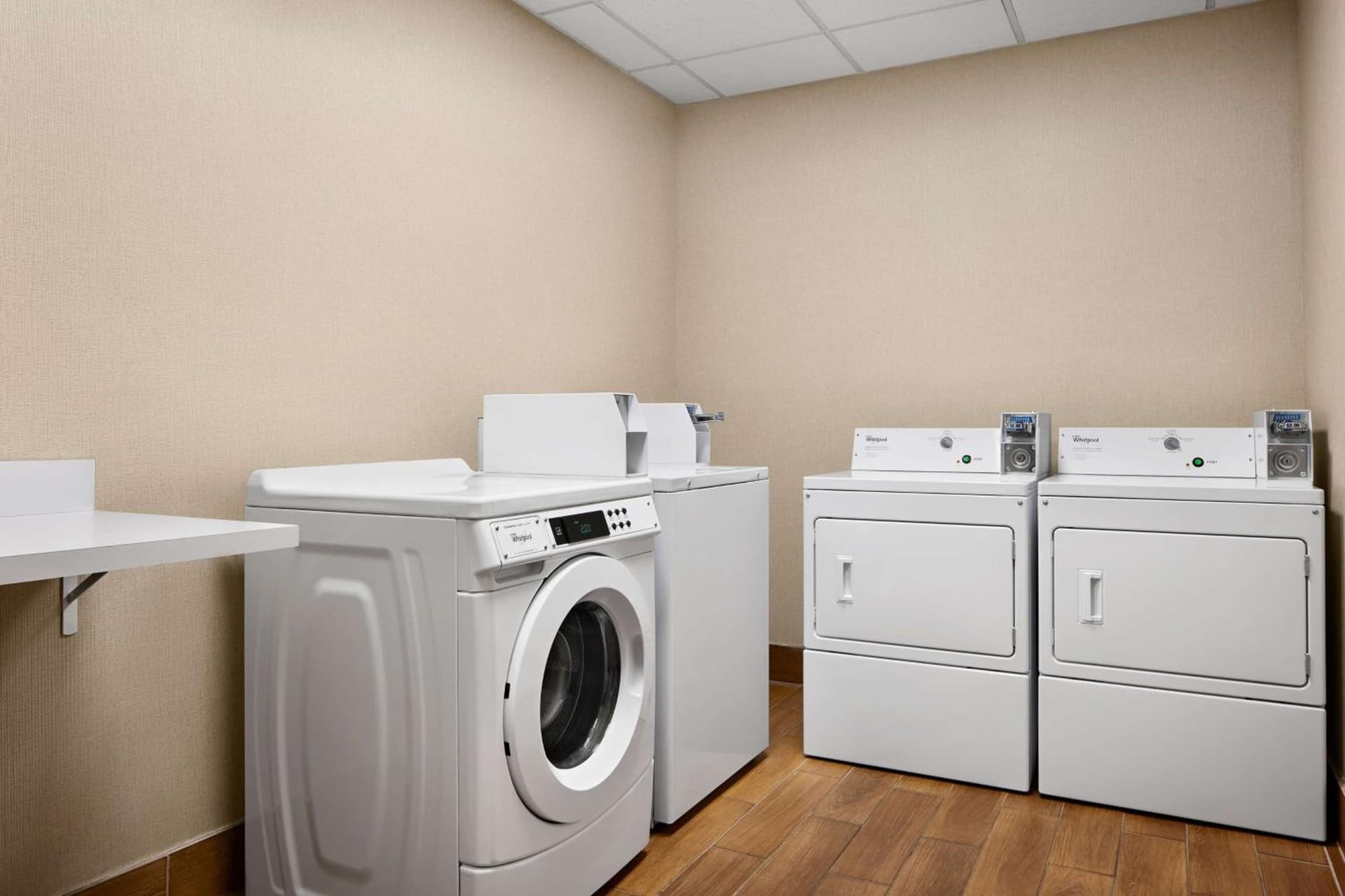 Hampton Inn & Suites West Haven gallery photo in West Haven, CT — image 14
