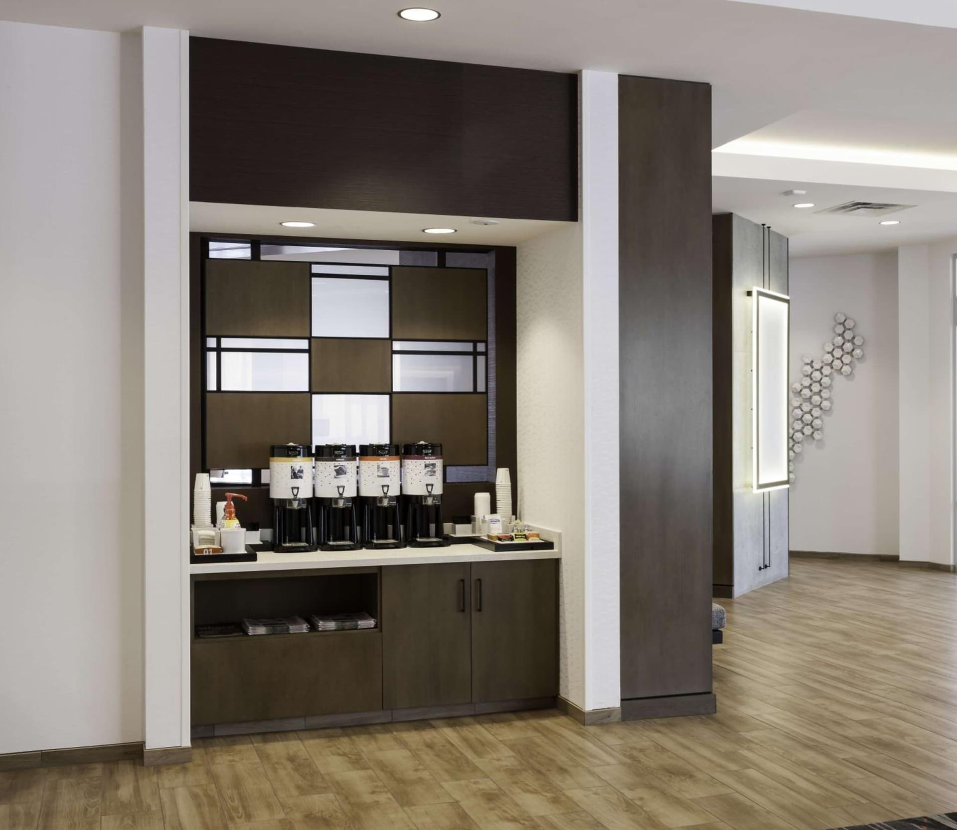 Hampton Inn & Suites Phoenix Downtown gallery photo in Phoenix, AZ — image 11