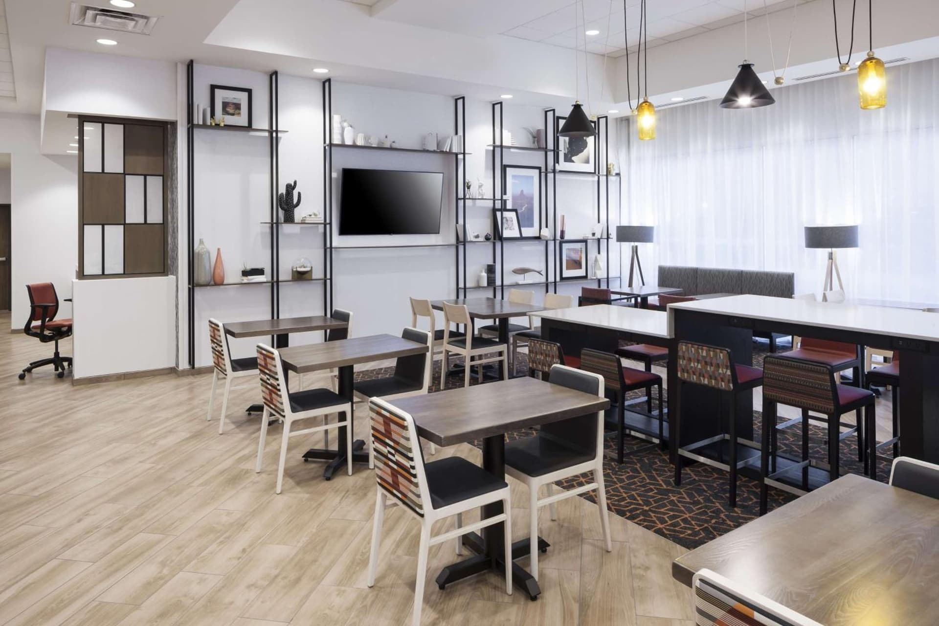 Hampton Inn & Suites Phoenix Downtown gallery photo in Phoenix, AZ — image 30