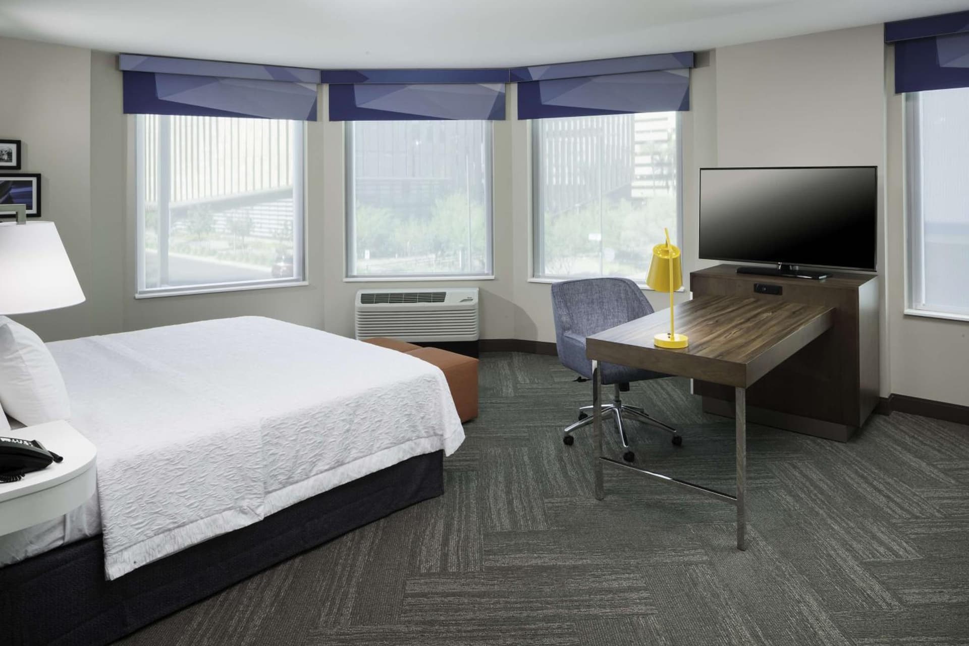Hampton Inn & Suites Phoenix Downtown gallery photo in Phoenix, AZ — image 5