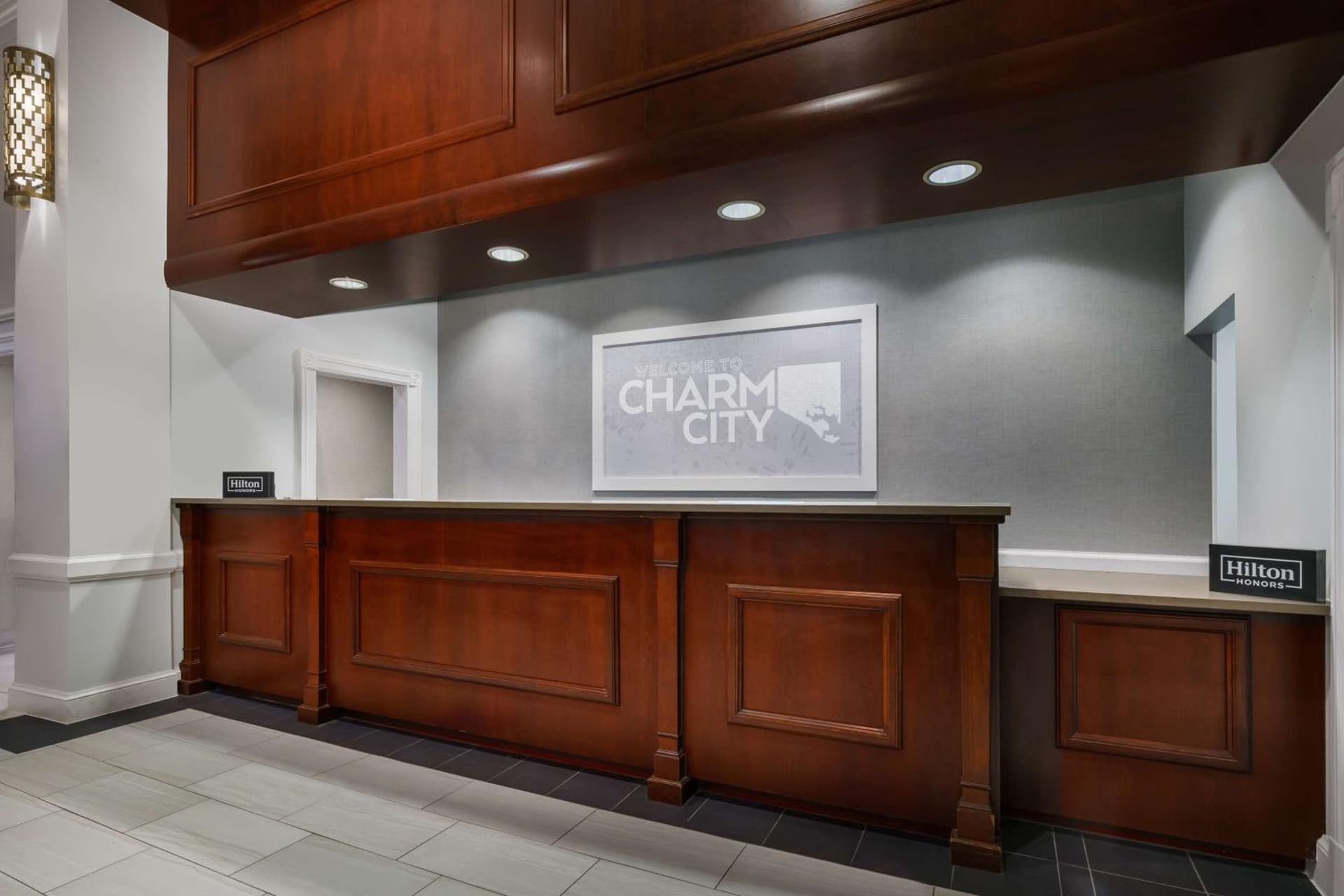 Hampton Inn & Suites Baltimore Inner Harbor interior in Baltimore, MD — gallery photo 2
