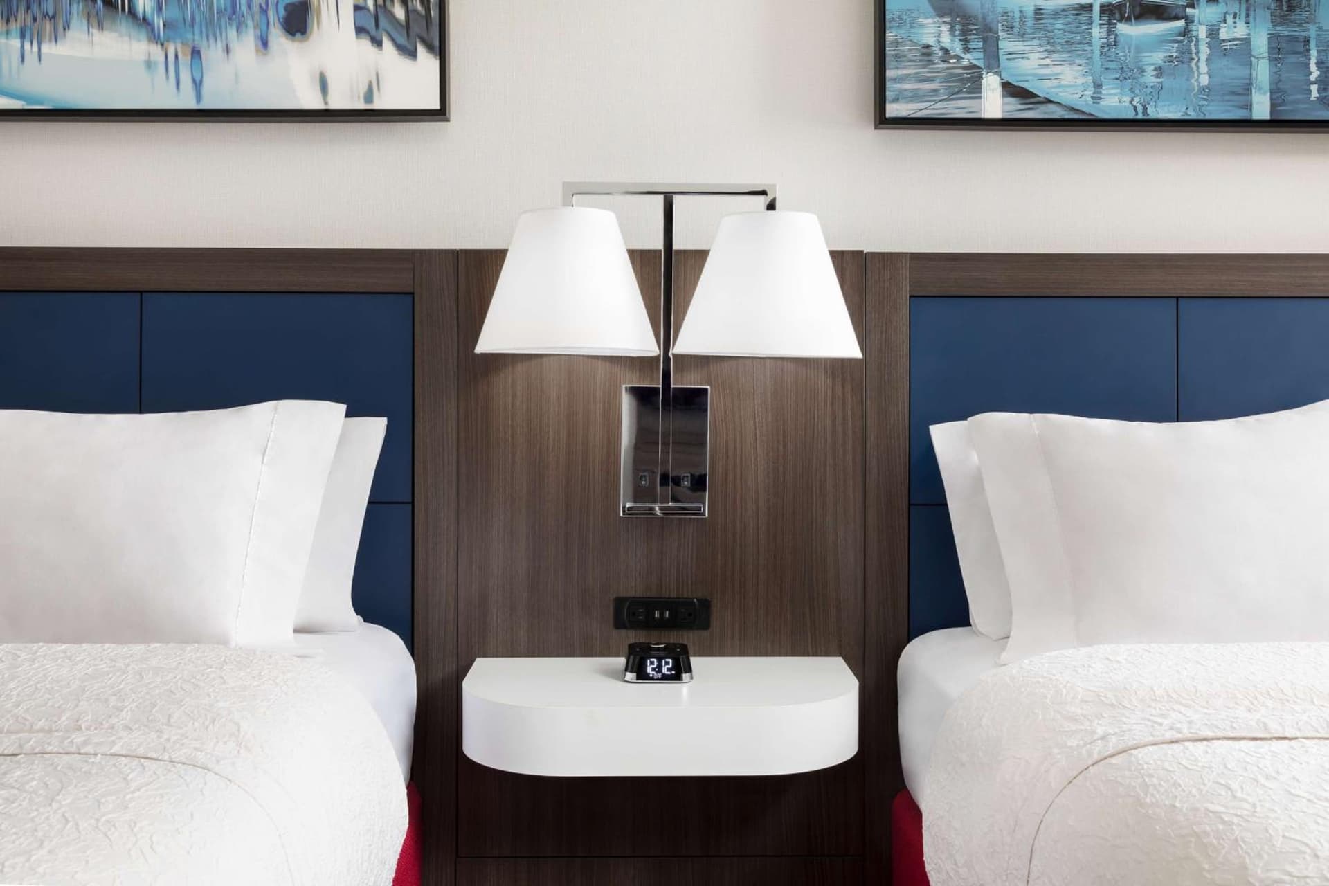 Hampton Inn & Suites Baltimore Inner Harbor gallery photo in Baltimore, MD — image 27