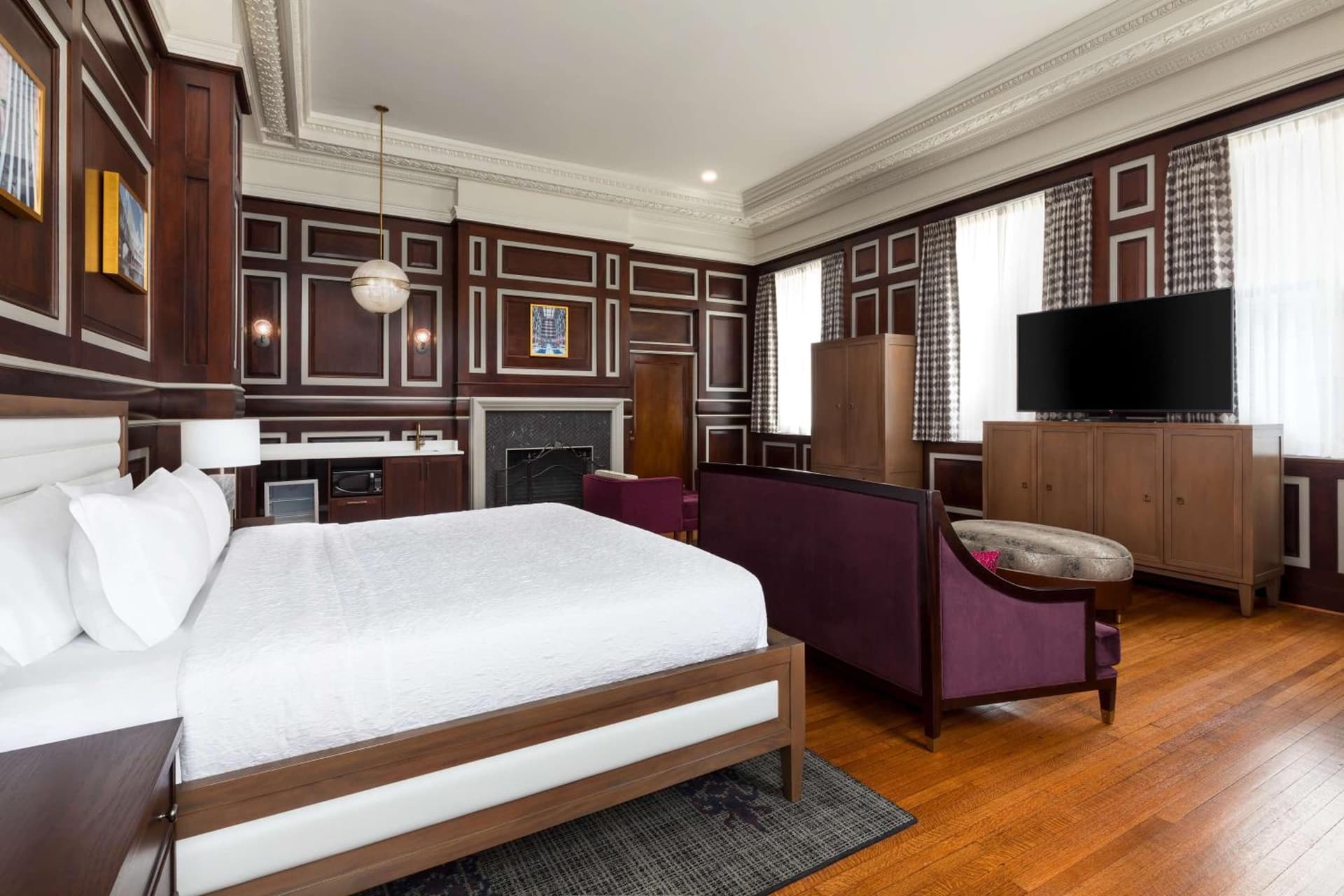 Hampton Inn & Suites Baltimore Inner Harbor gallery photo in Baltimore, MD — image 24