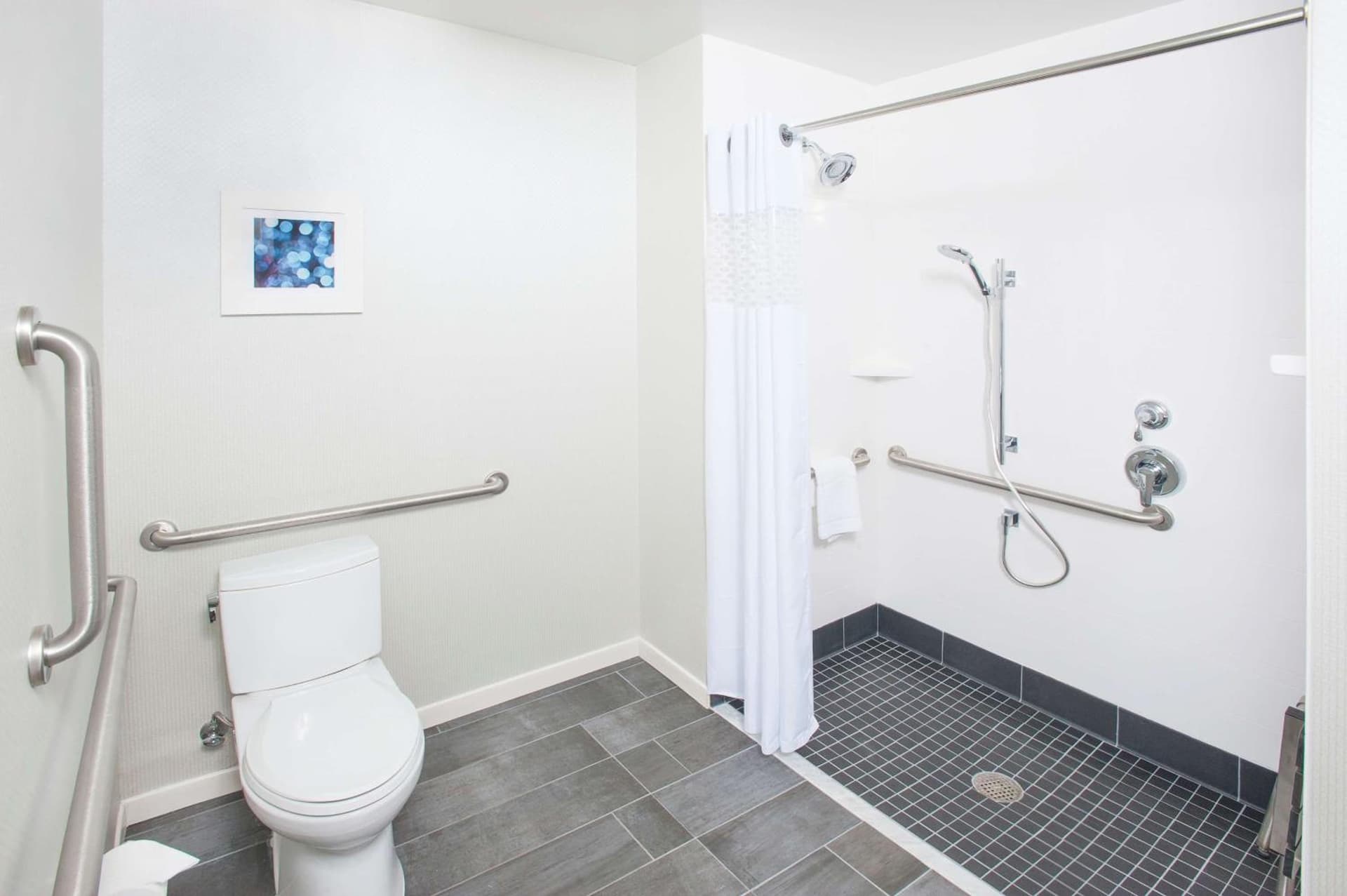 Hampton Inn & Suites LAX El Segundo gallery photo in El Segundo, CA — image 54