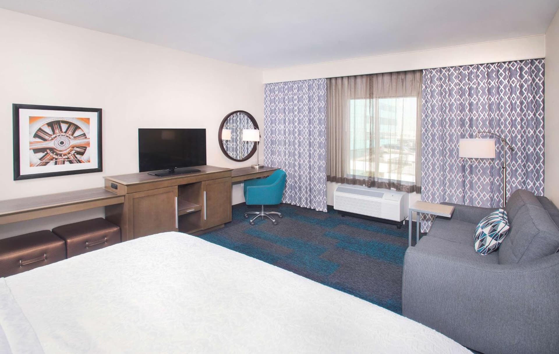 Hampton Inn & Suites LAX El Segundo gallery photo in El Segundo, CA — image 49