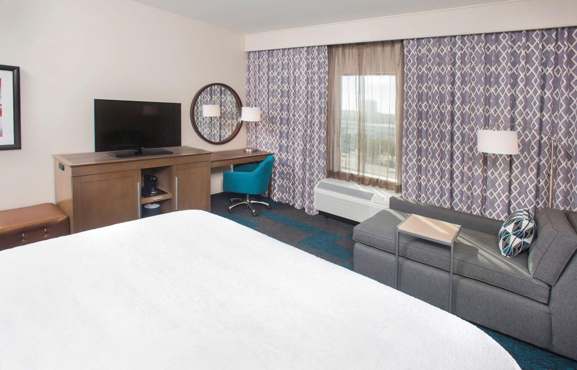 Hampton Inn & Suites LAX El Segundo gallery photo in El Segundo, CA — image 43