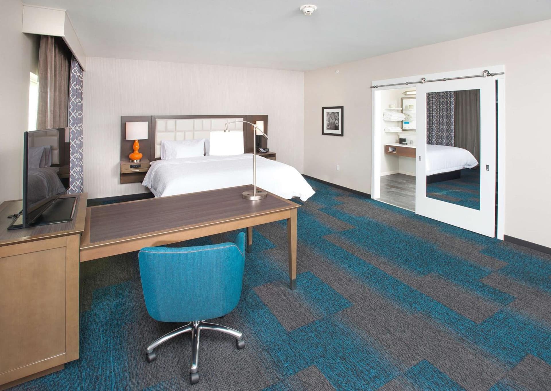 Hampton Inn & Suites LAX El Segundo gallery photo in El Segundo, CA — image 20