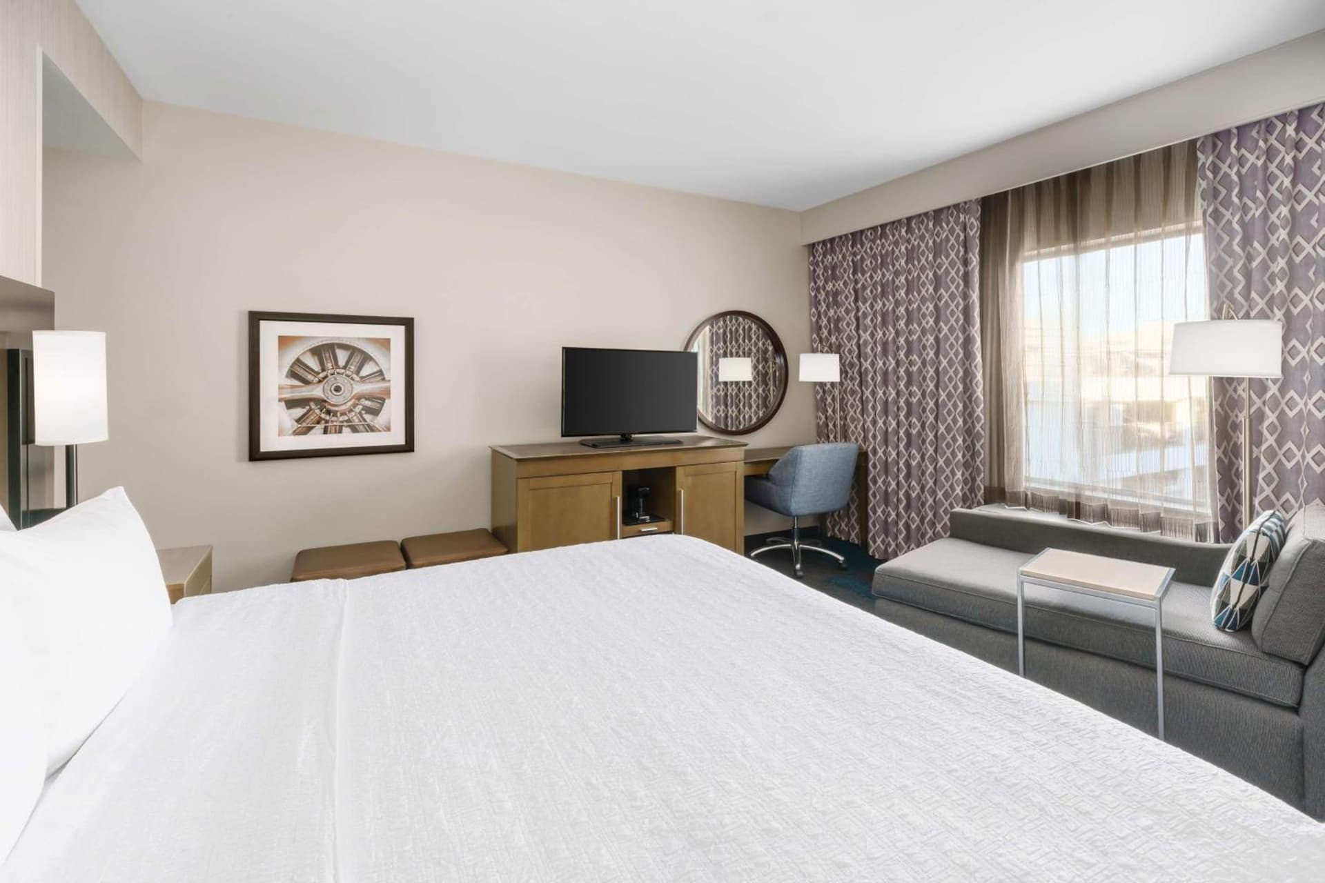 Hampton Inn & Suites LAX El Segundo gallery photo in El Segundo, CA — image 36