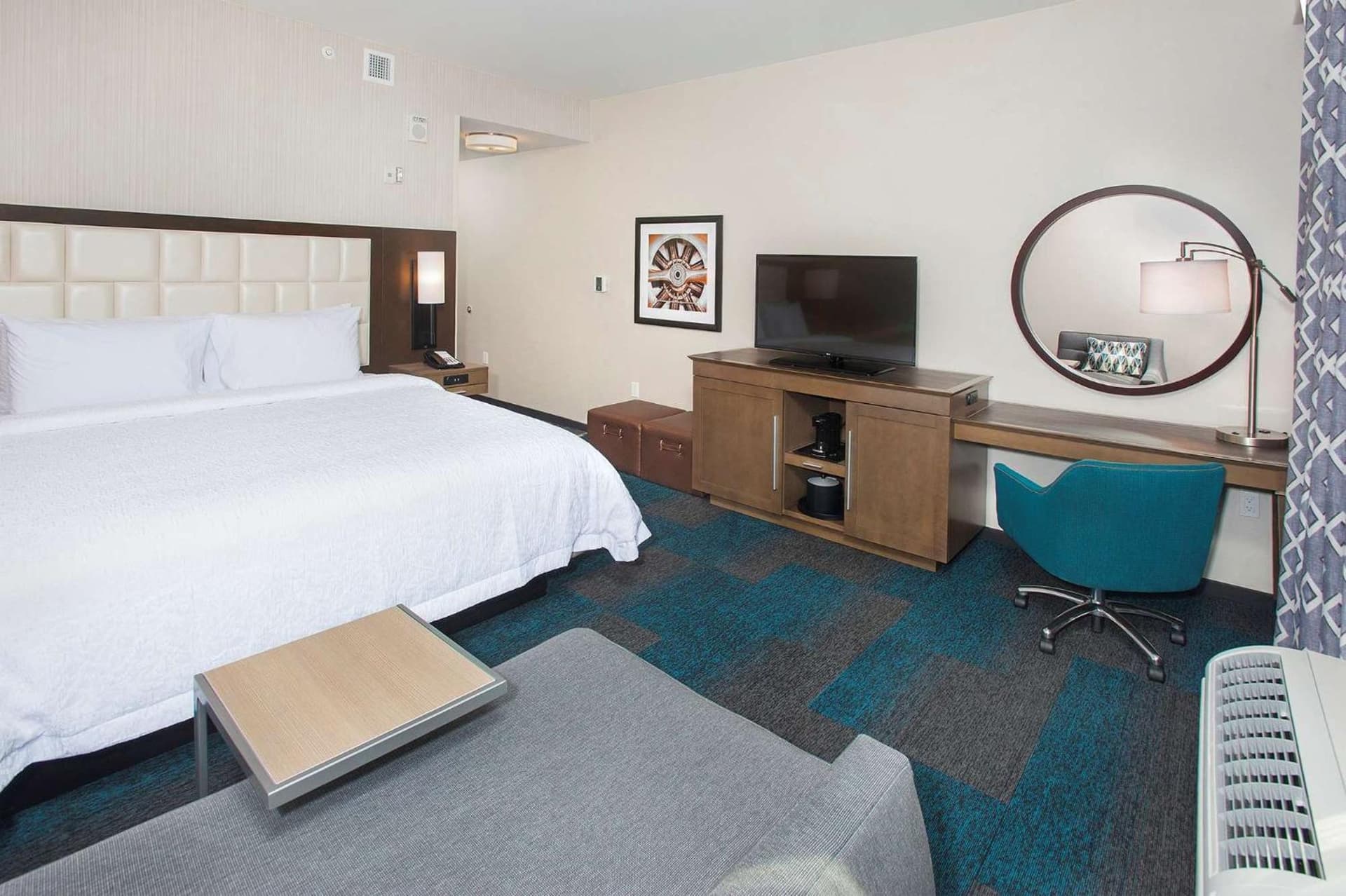 Hampton Inn & Suites LAX El Segundo property views in El Segundo, CA — gallery photo 3