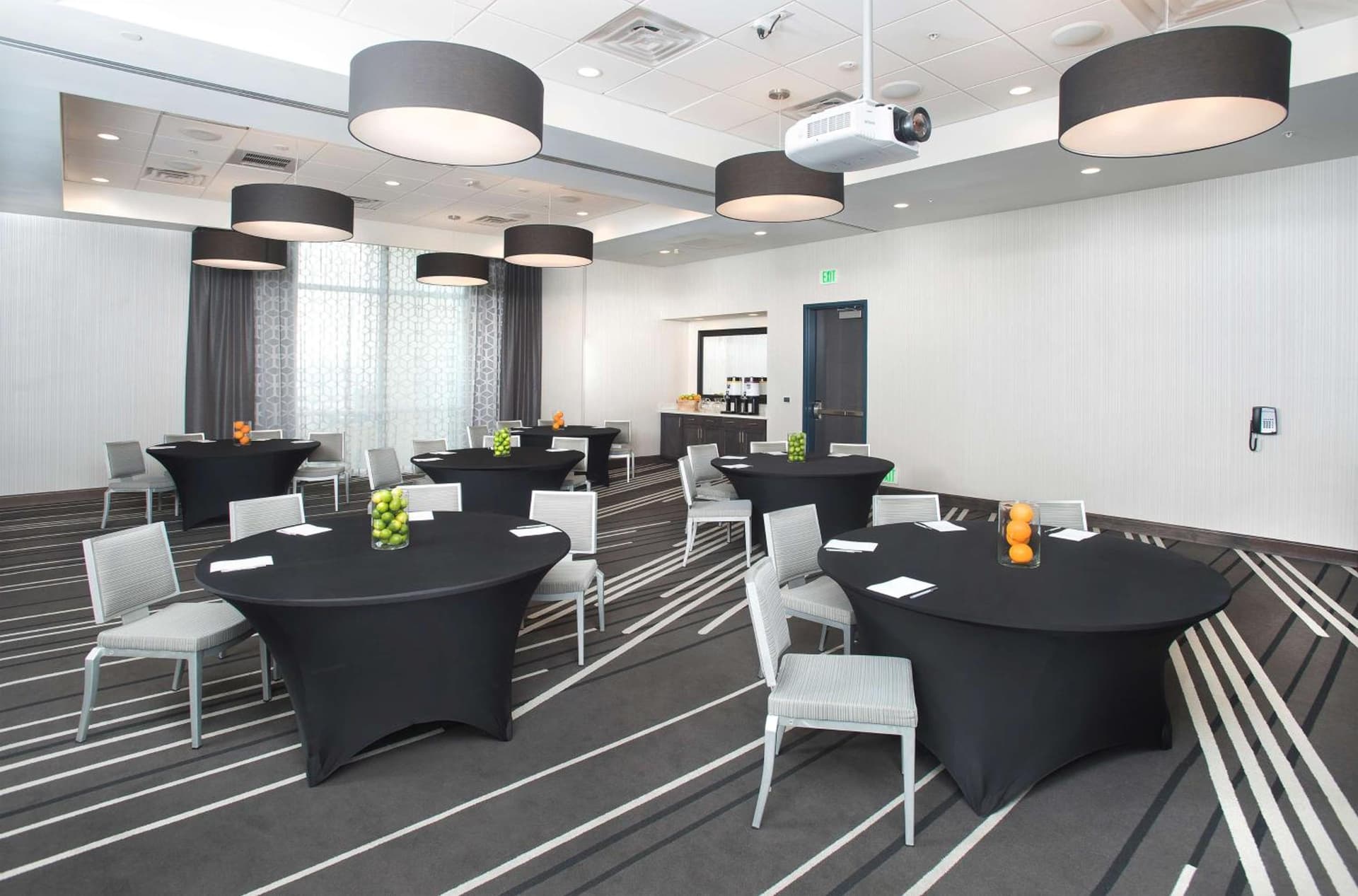 Hampton Inn & Suites LAX El Segundo gallery photo in El Segundo, CA — image 14