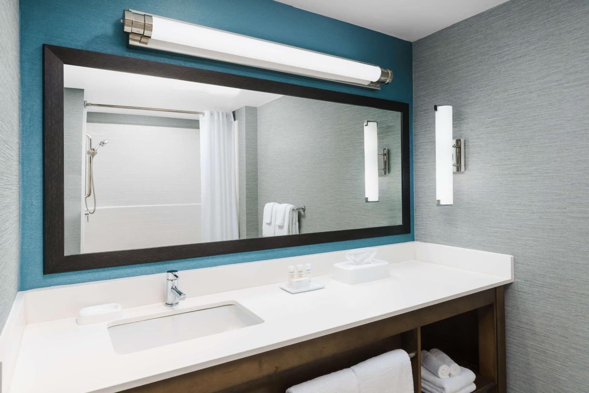 Homewood Suites by Hilton Myrtle Beach Oceanfront gallery photo in Myrtle Beach, SC — image 6