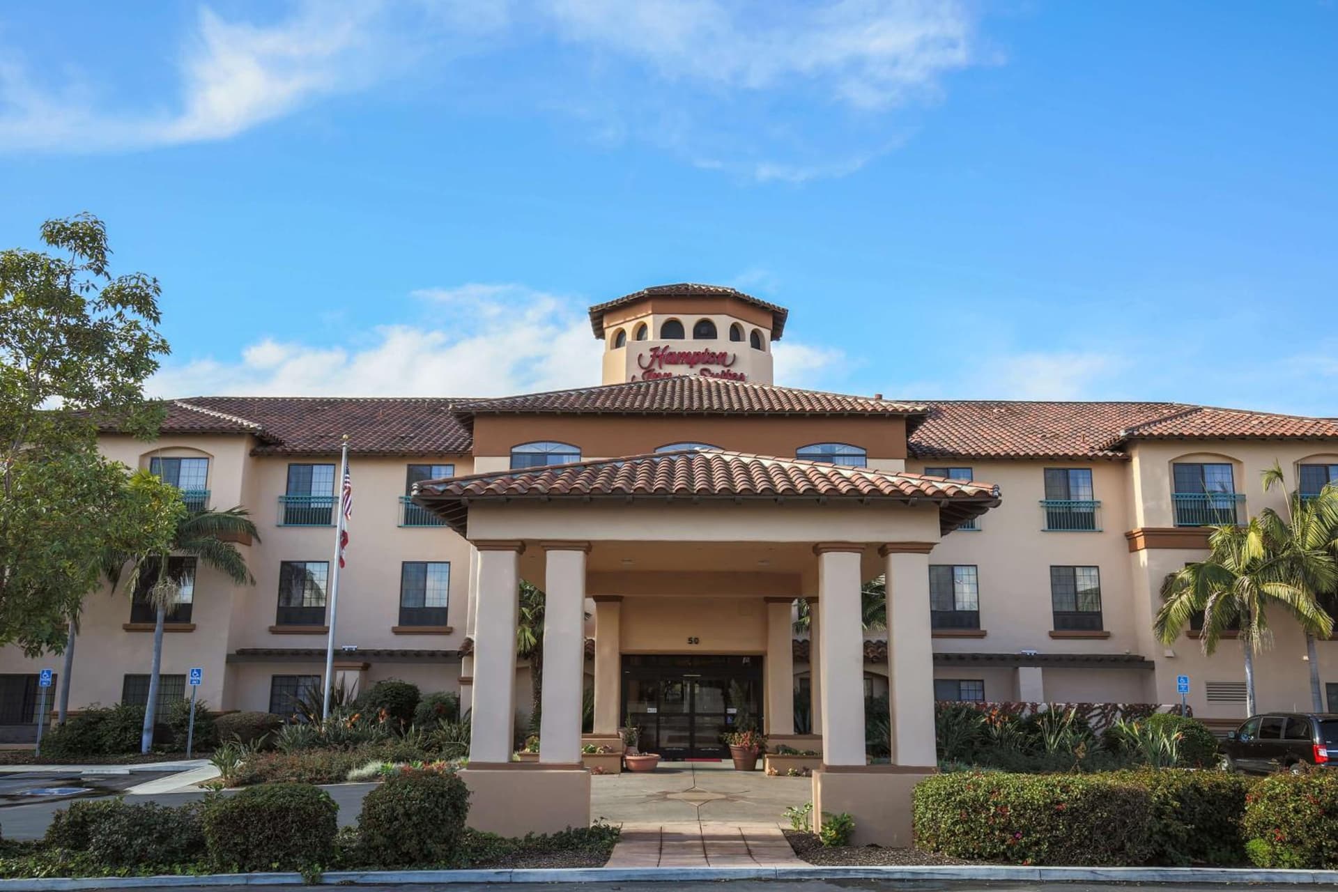 Hampton Inn & Suites Camarillo featured exterior or lobby in Camarillo, CA — similar hotel