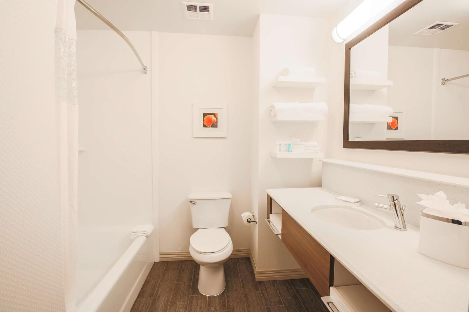 Hampton Inn & Suites Camarillo gallery photo in Camarillo, CA — image 23