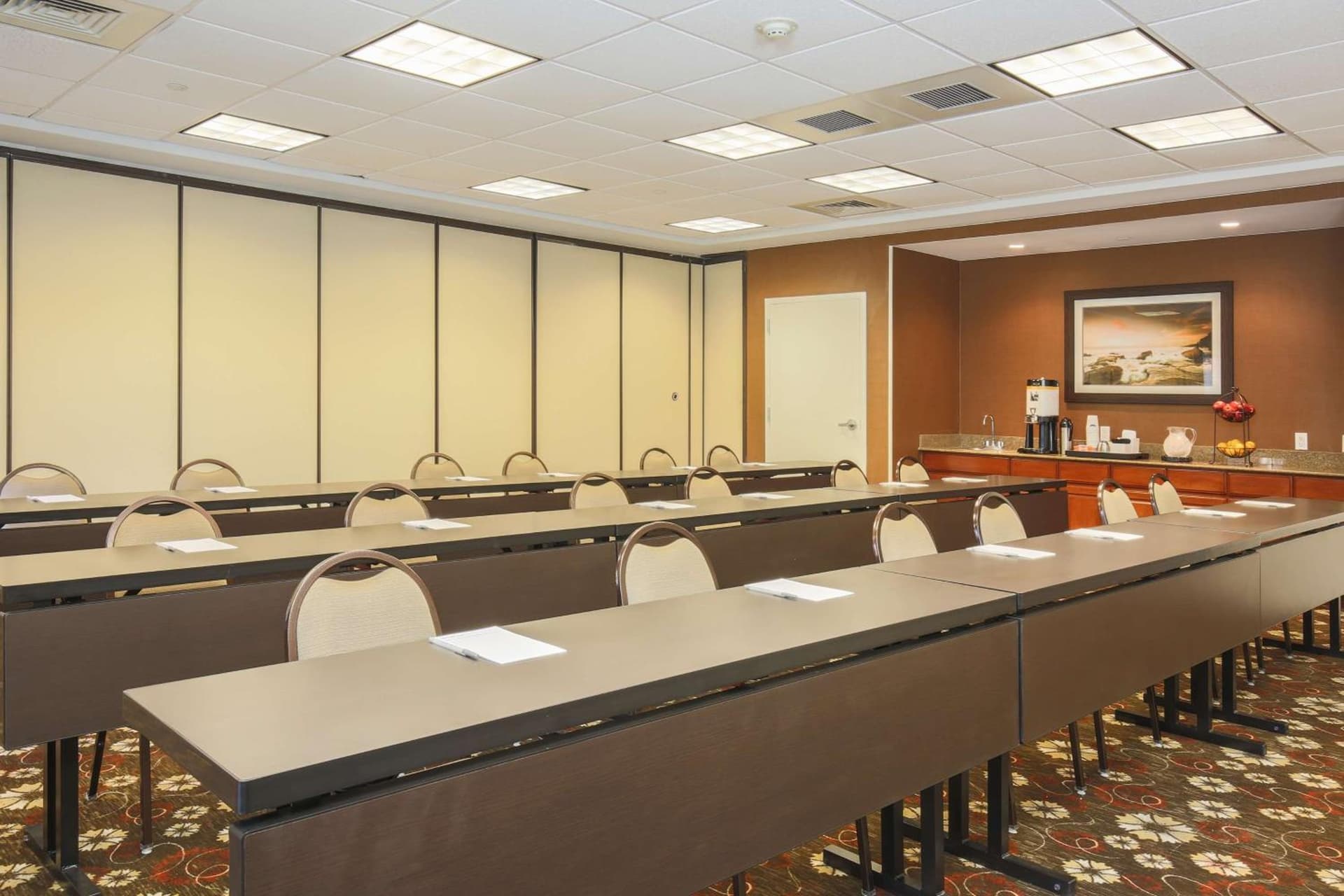 Hampton Inn & Suites Camarillo gallery photo in Camarillo, CA — image 42