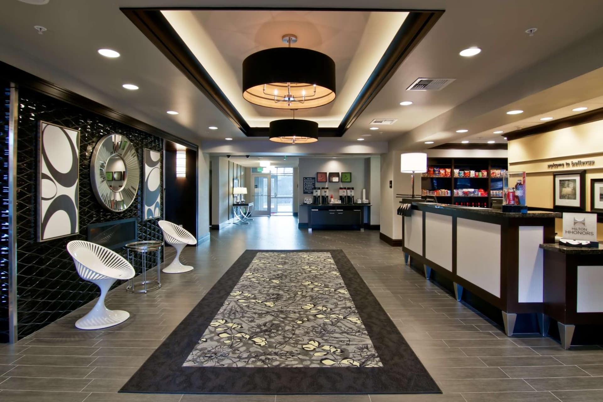 Hampton Inn & Suites Bellevue Downtown/Seattle gallery photo in Bellevue, WA — image 38
