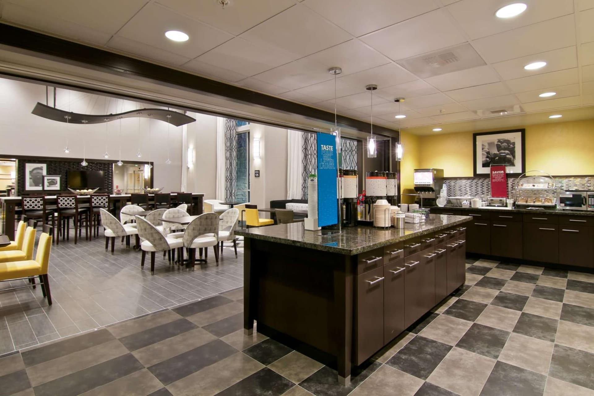 Hampton Inn & Suites Bellevue Downtown/Seattle gallery photo in Bellevue, WA — image 20