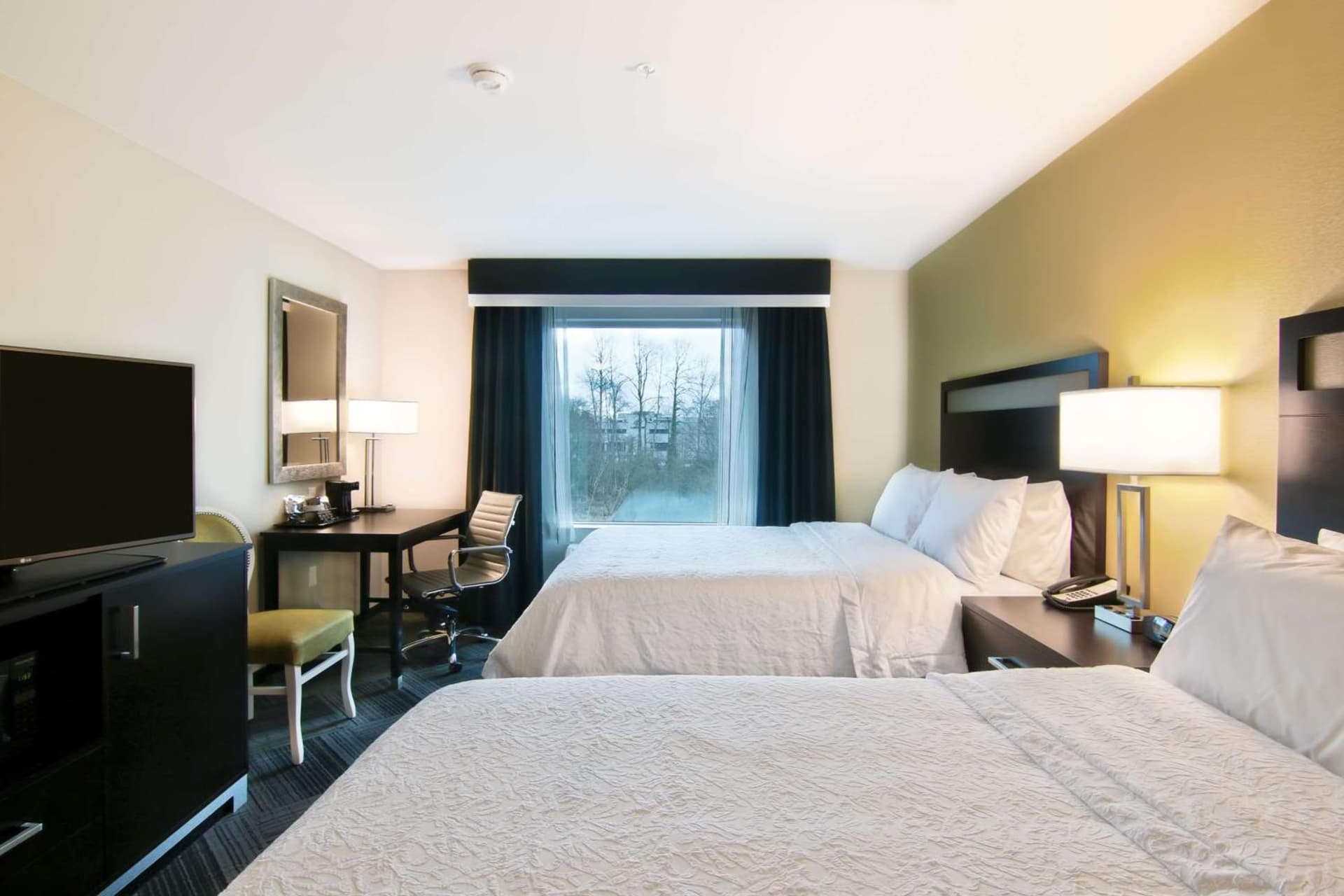Hampton Inn & Suites Bellevue Downtown/Seattle gallery photo in Bellevue, WA — image 30