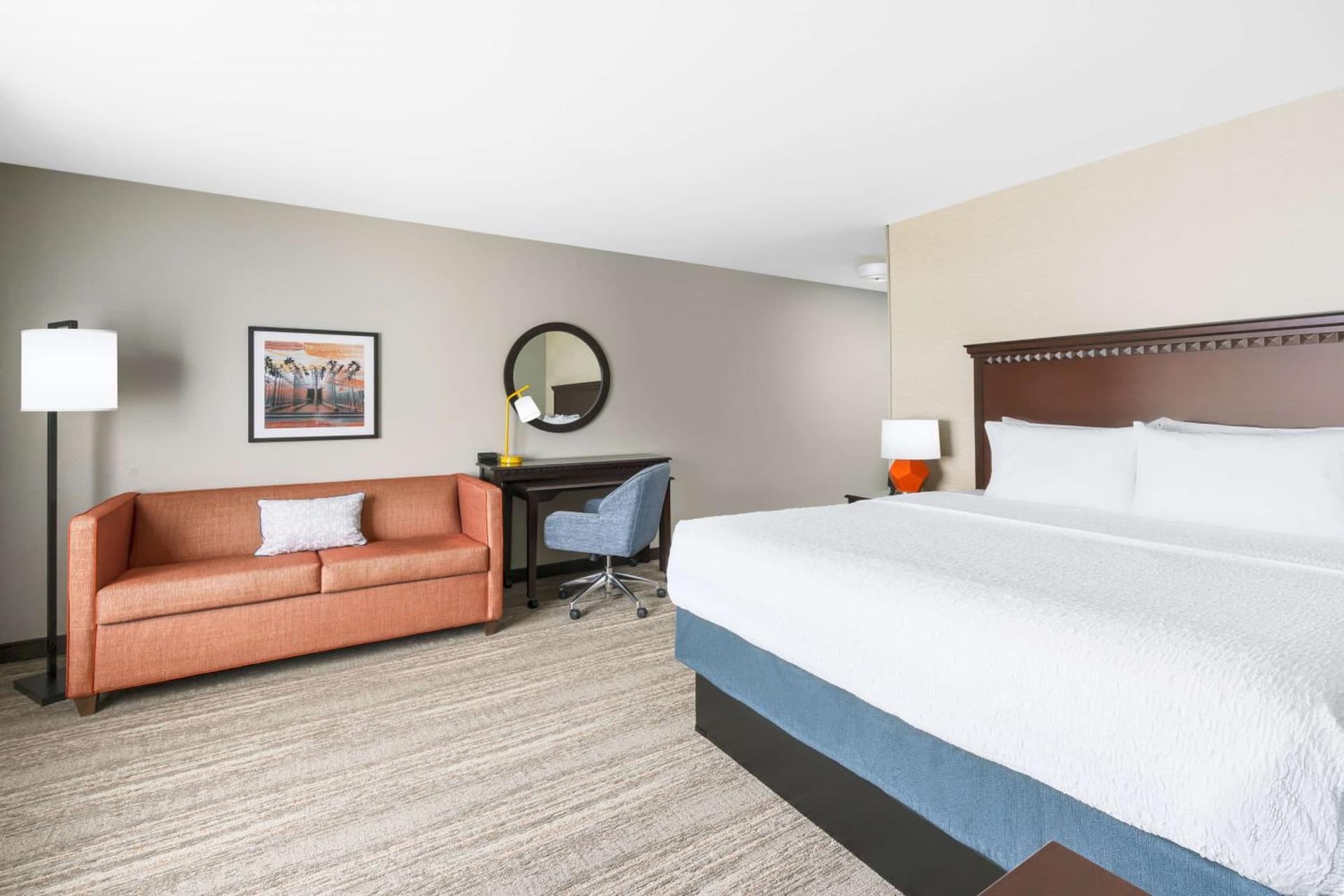 Hampton Inn & Suites Thousand Oaks property views in Thousand Oaks, CA — gallery photo 3