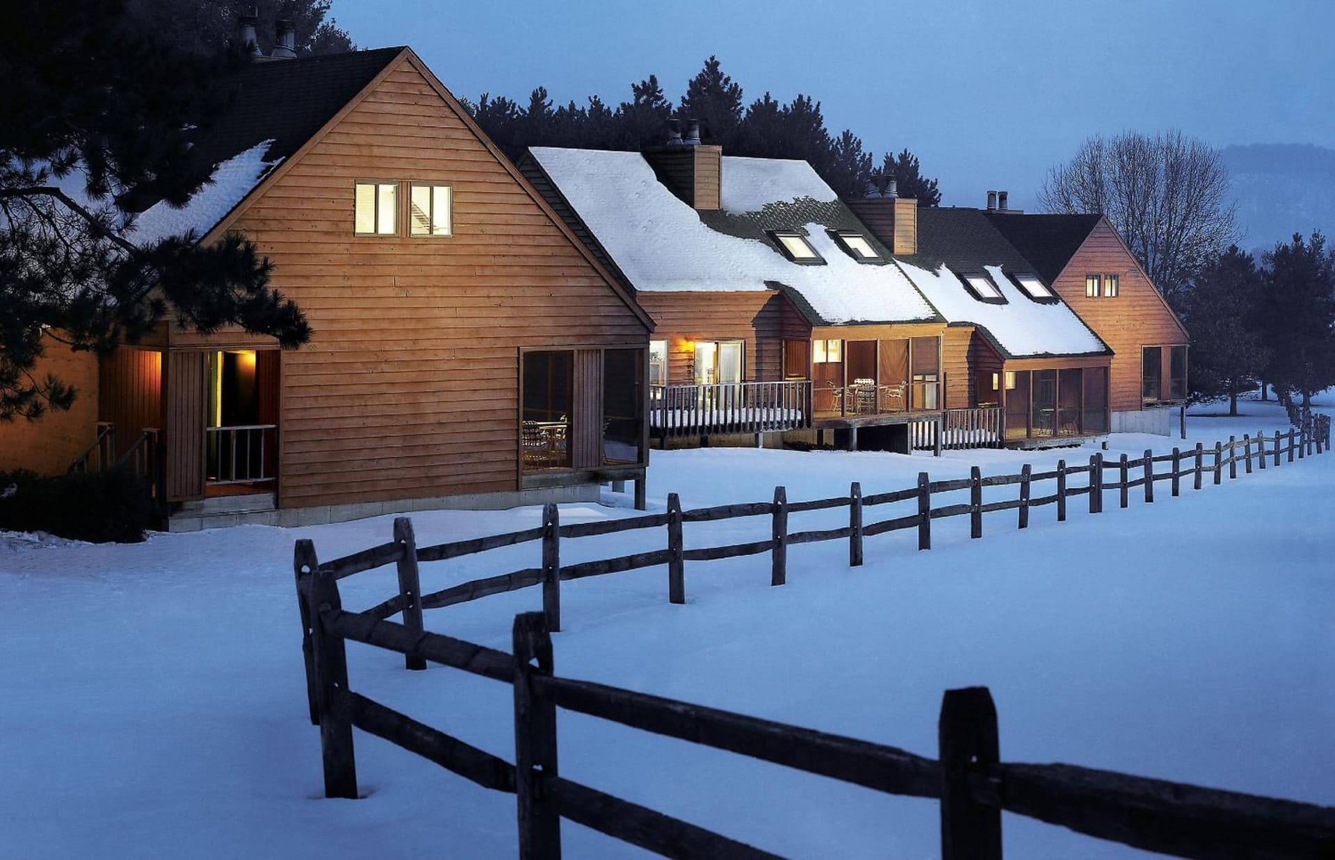 Christmas Mountain Campground featured exterior or lobby in Wisconsin Dells, WI — similar hotel