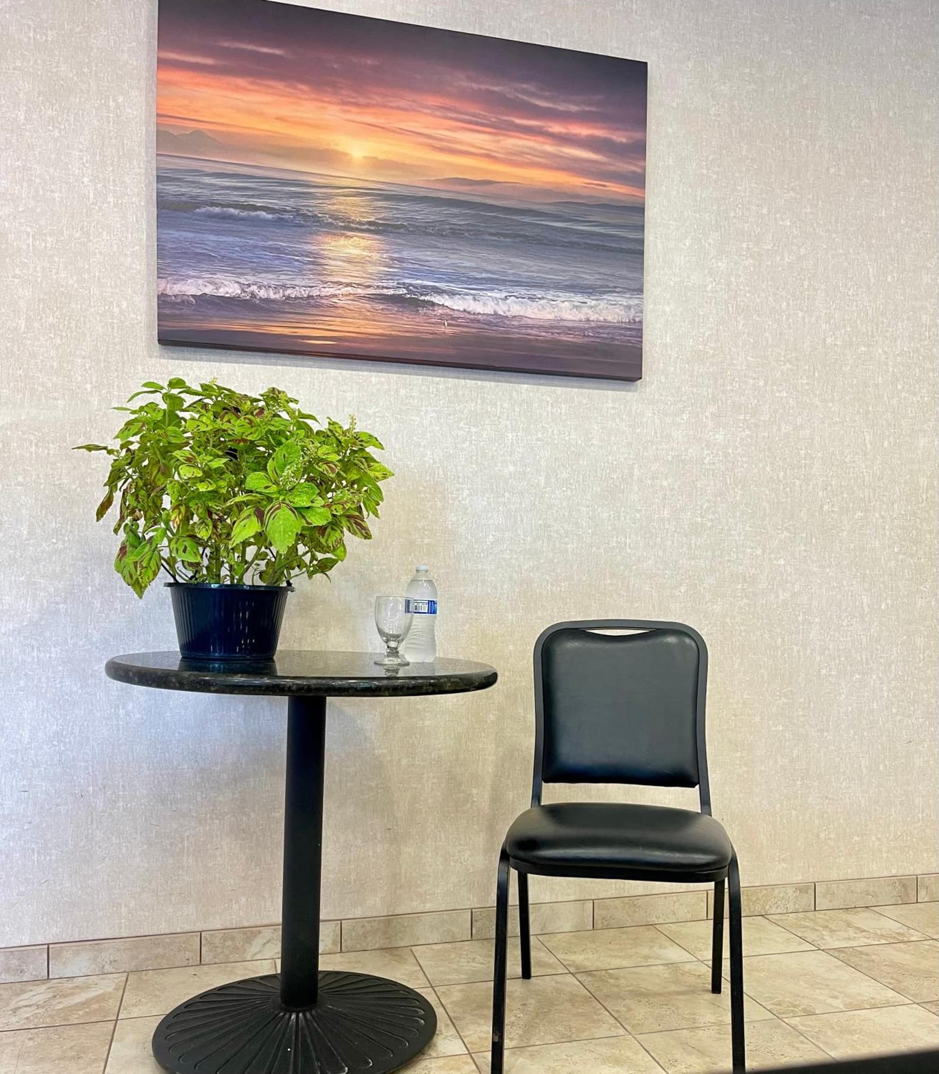 MainStay Suites Texas Medical Center-Reliant Park interior in Houston, TX — gallery photo 2