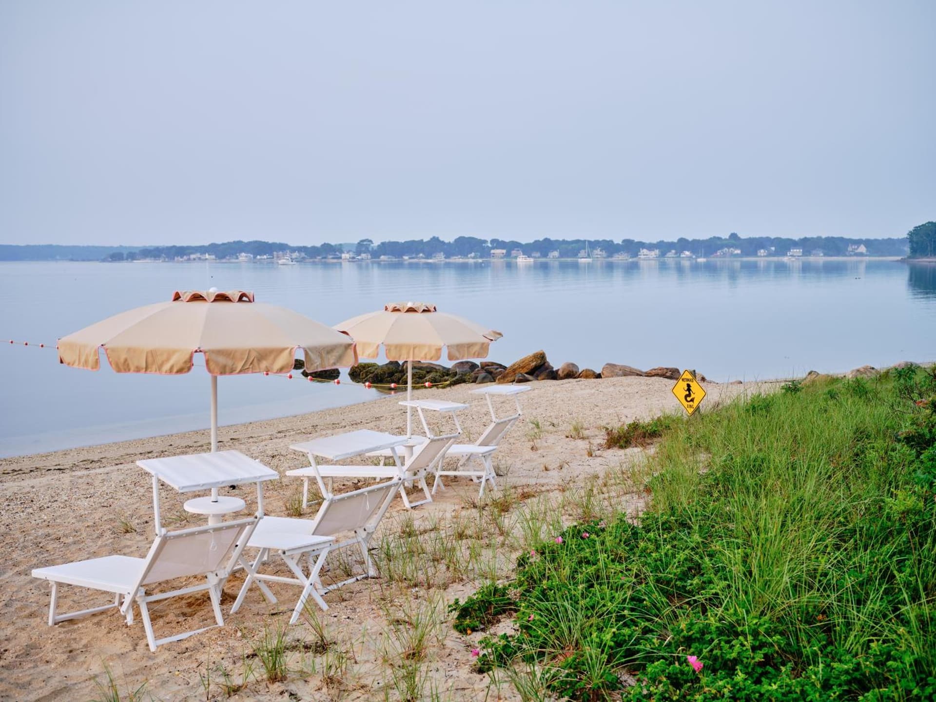 Silver Sands Motel & Beach Bungalows gallery photo in Greenport, NY — image 17