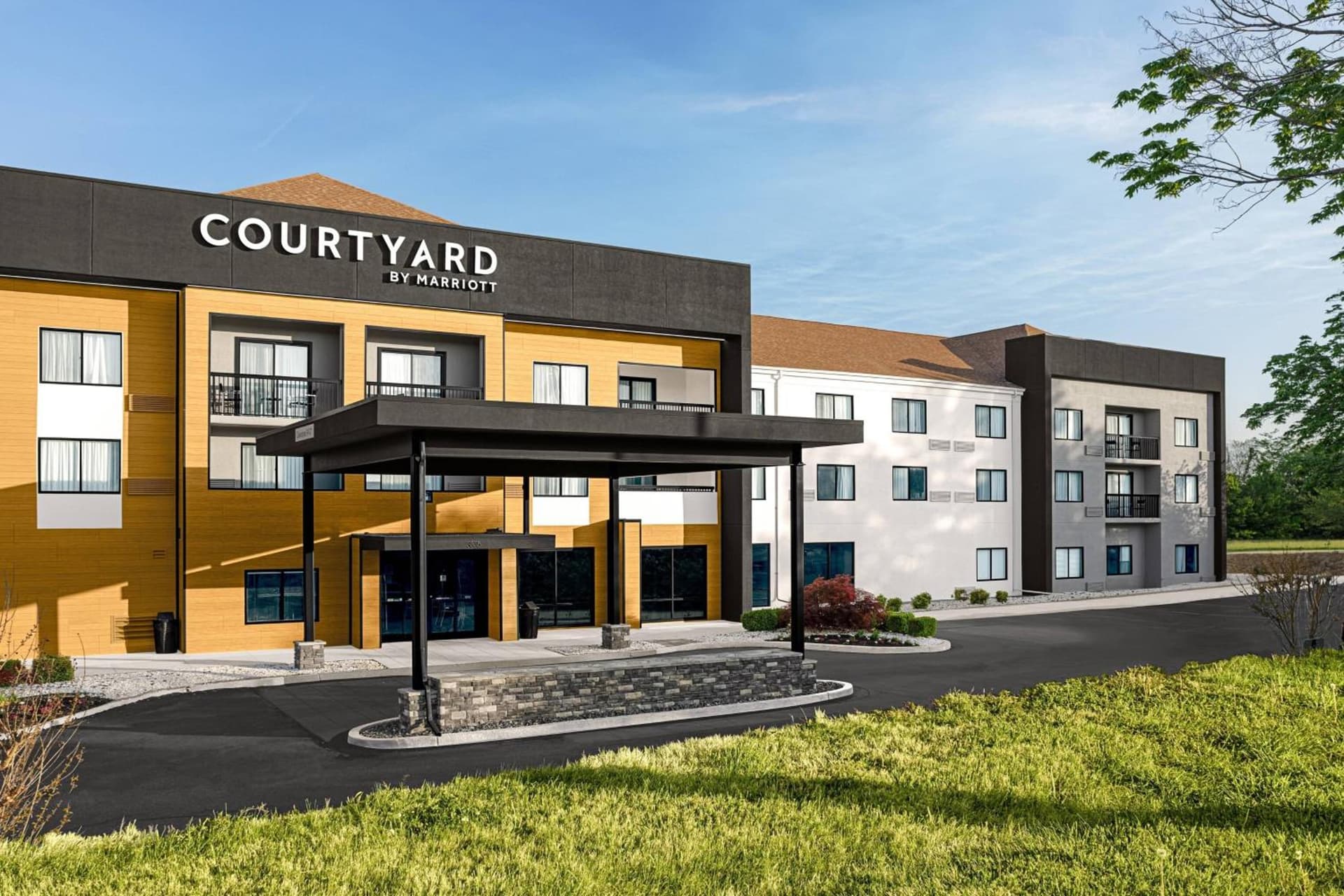 Courtyard Paducah West interior in Paducah, KY — gallery photo 2