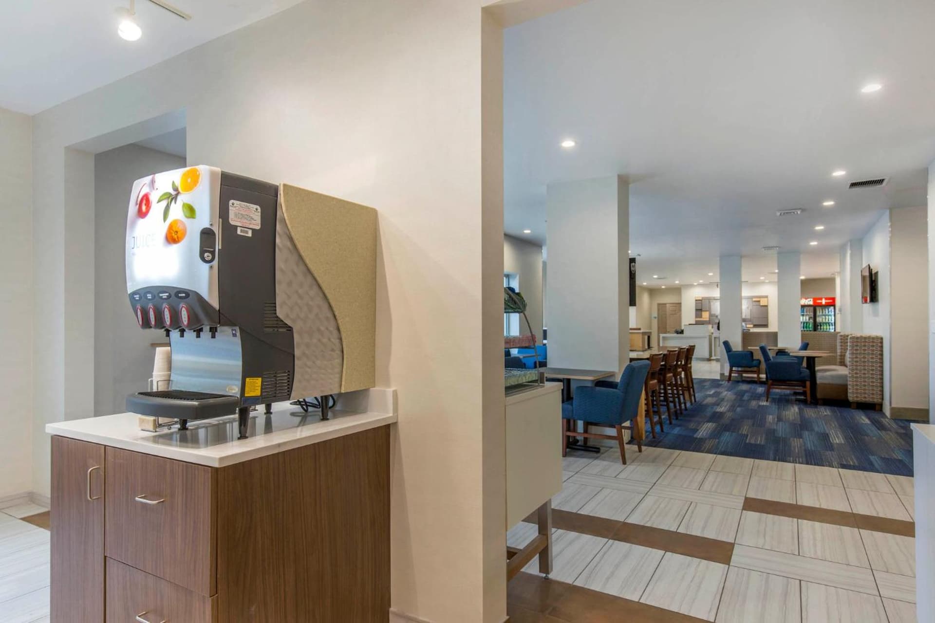 Holiday Inn Express & Suites Chicago West - St Charles by IHG gallery photo in Saint Charles, IL — image 52