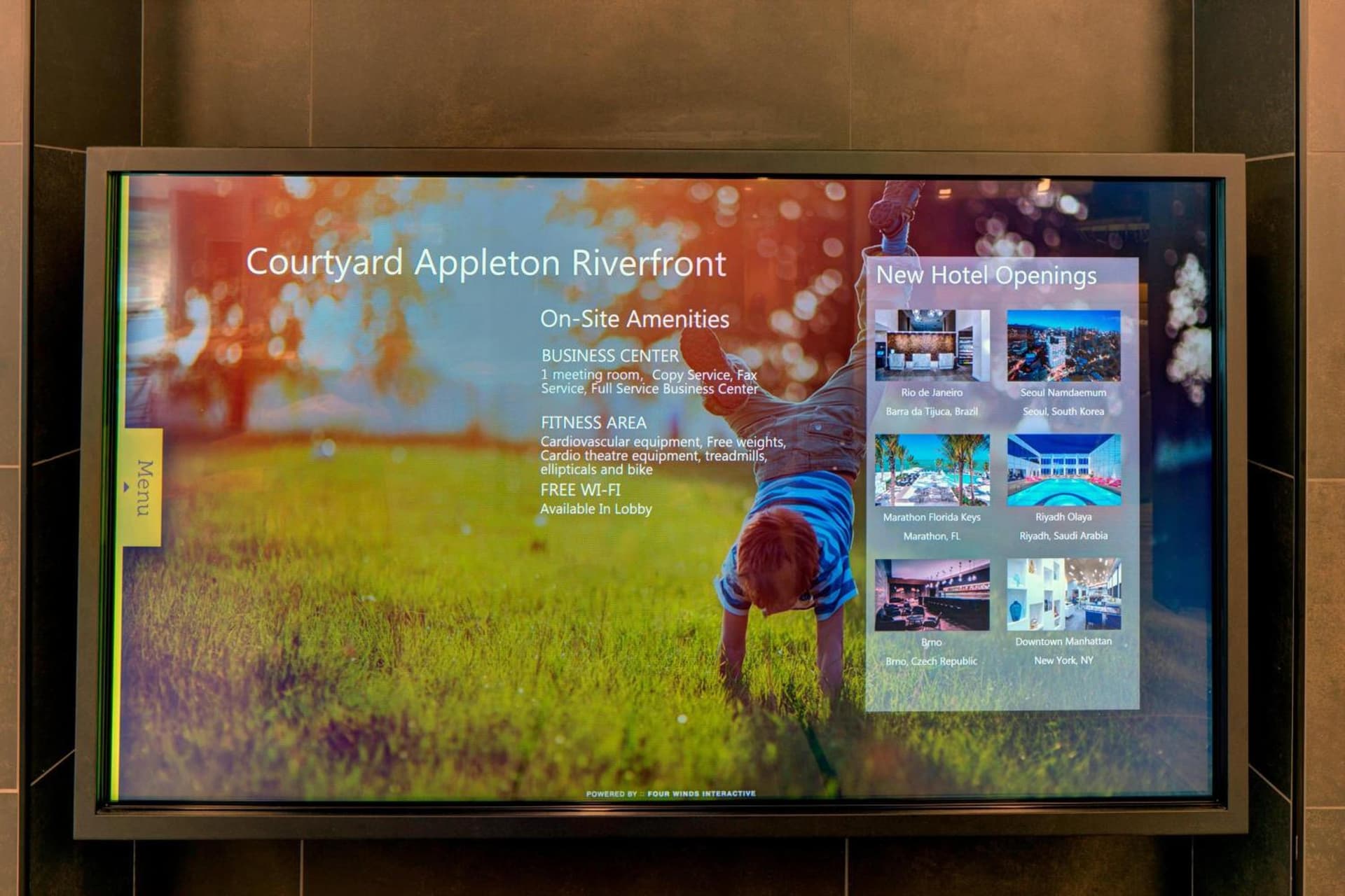 Courtyard by Marriott Appleton Riverfront interior in Appleton, WI — gallery photo 2