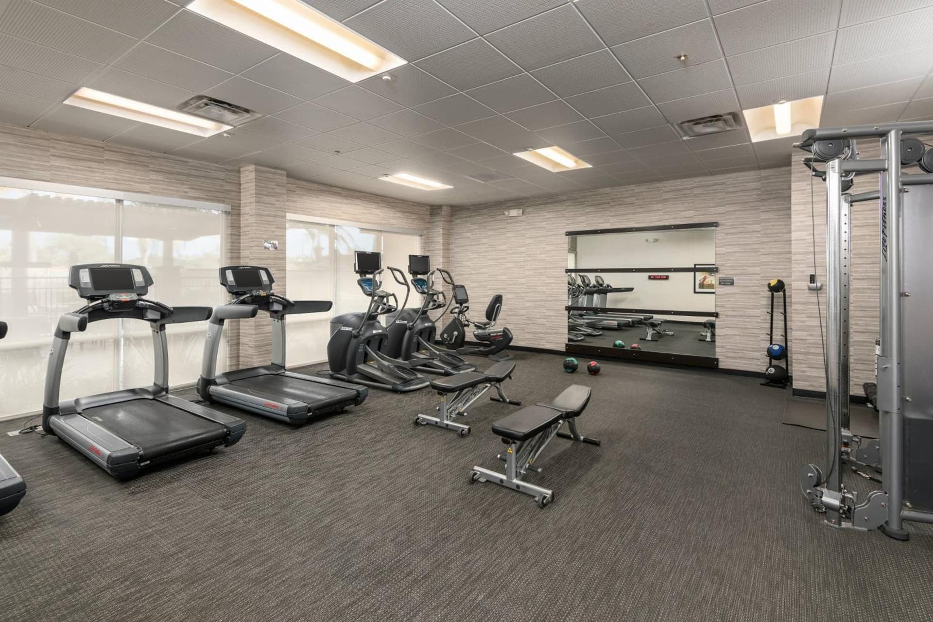 Courtyard by Marriott San Diego Oceanside gallery photo in Oceanside, CA — image 5