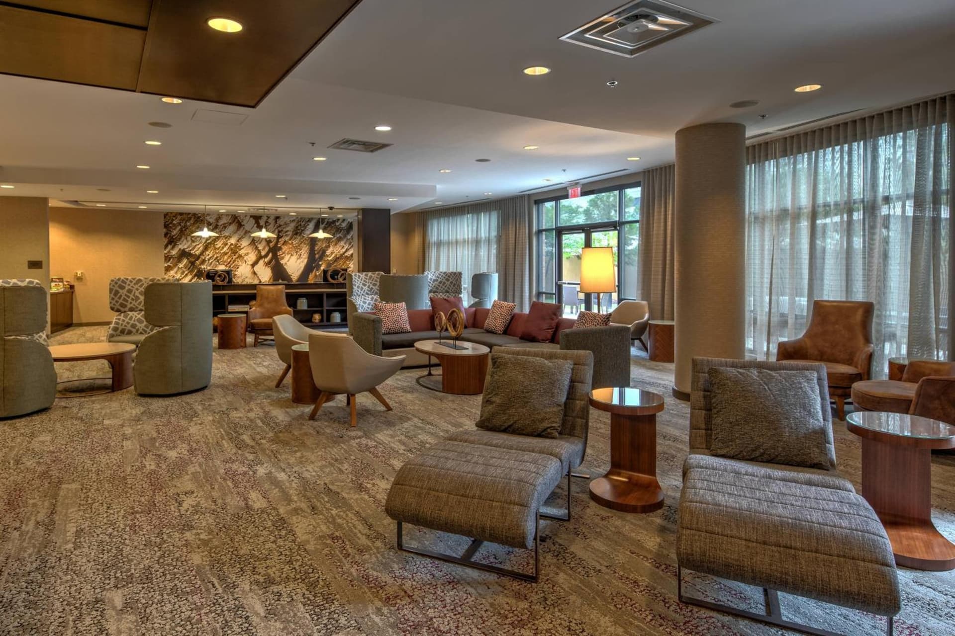 Courtyard Newport News Airport property views in Newport News, VA — gallery photo 3