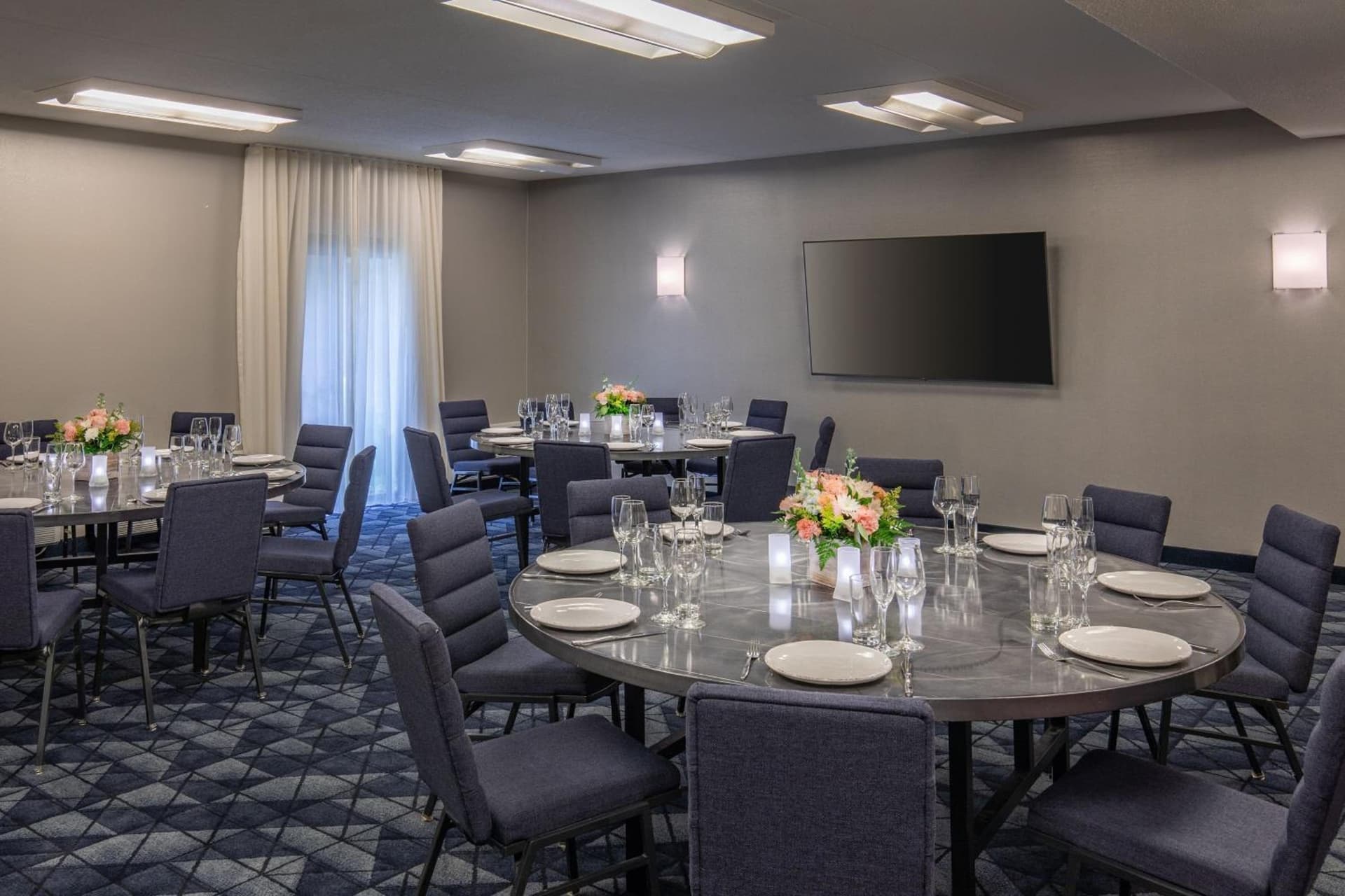 Courtyard by Marriott Boston Andover interior in Andover — gallery photo 2