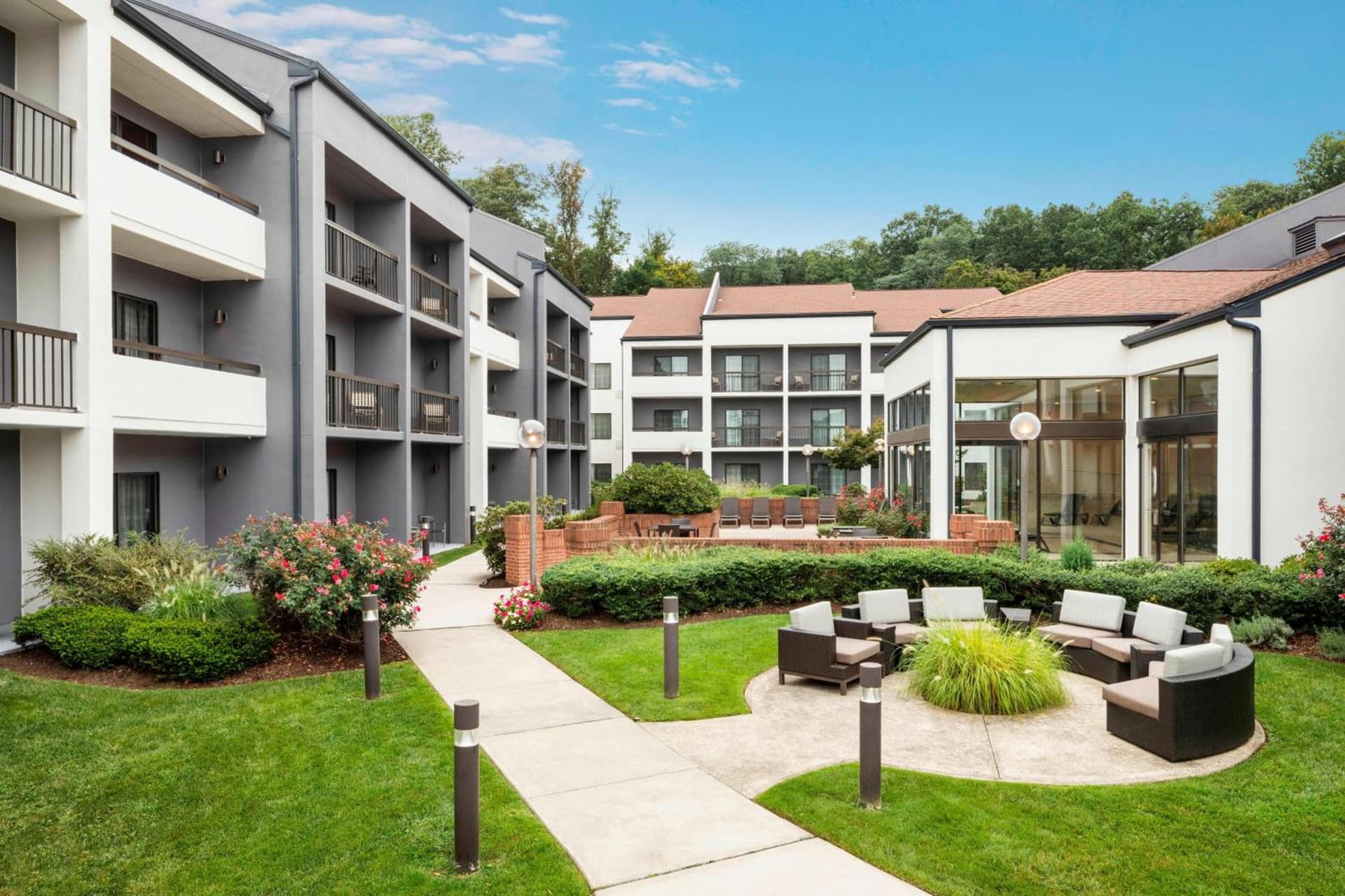 Courtyard by Marriott Tarrytown Westchester County gallery photo in Tarrytown, NY — image 19