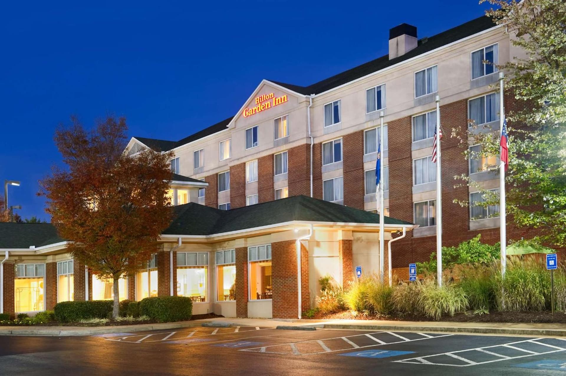 Hilton Garden Inn Atlanta North/Johns Creek interior in Johns Creek, GA — gallery photo 2